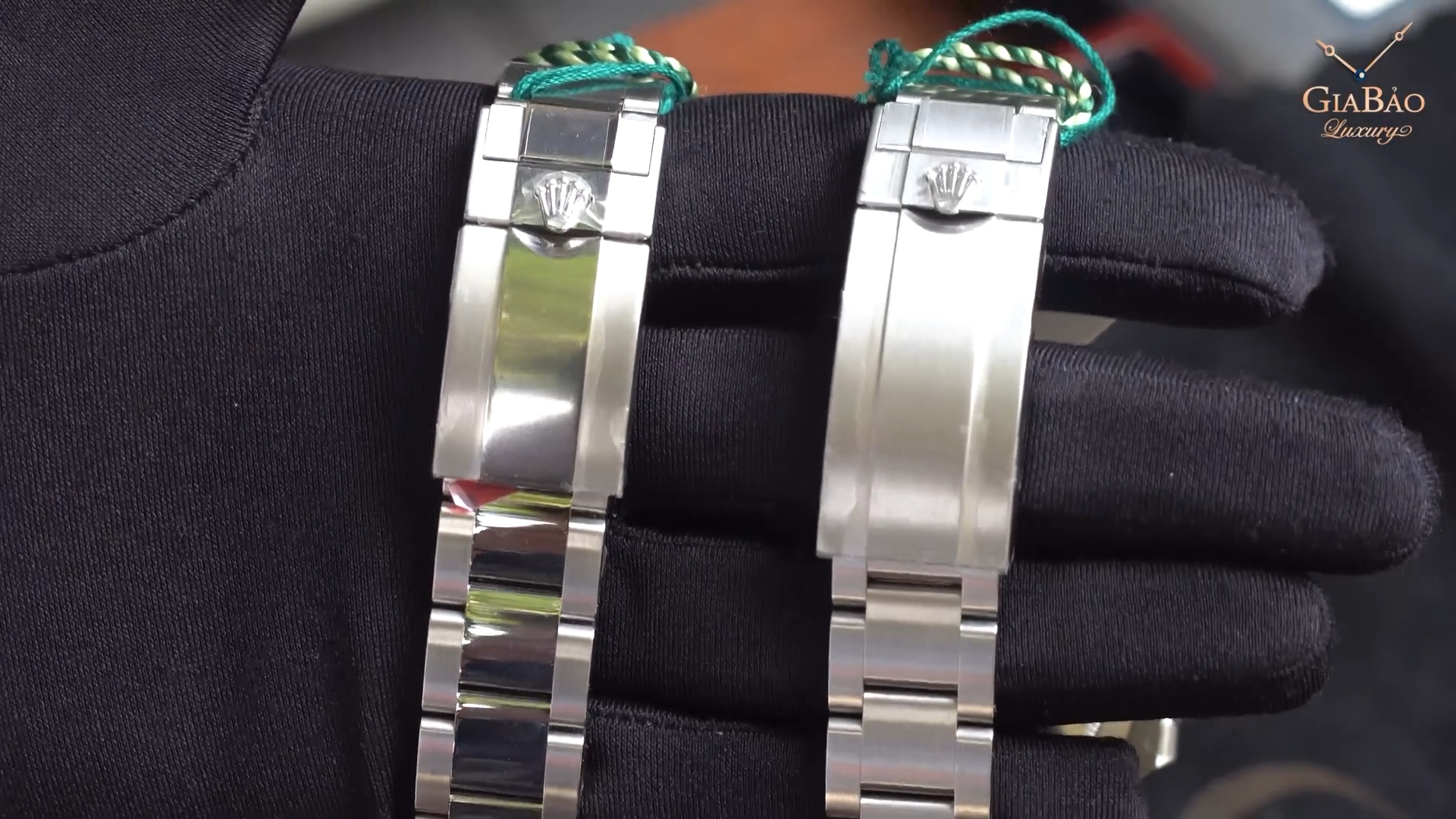 So sánh hoàn thiện dây Oyster của Rolex Batman và Hulk