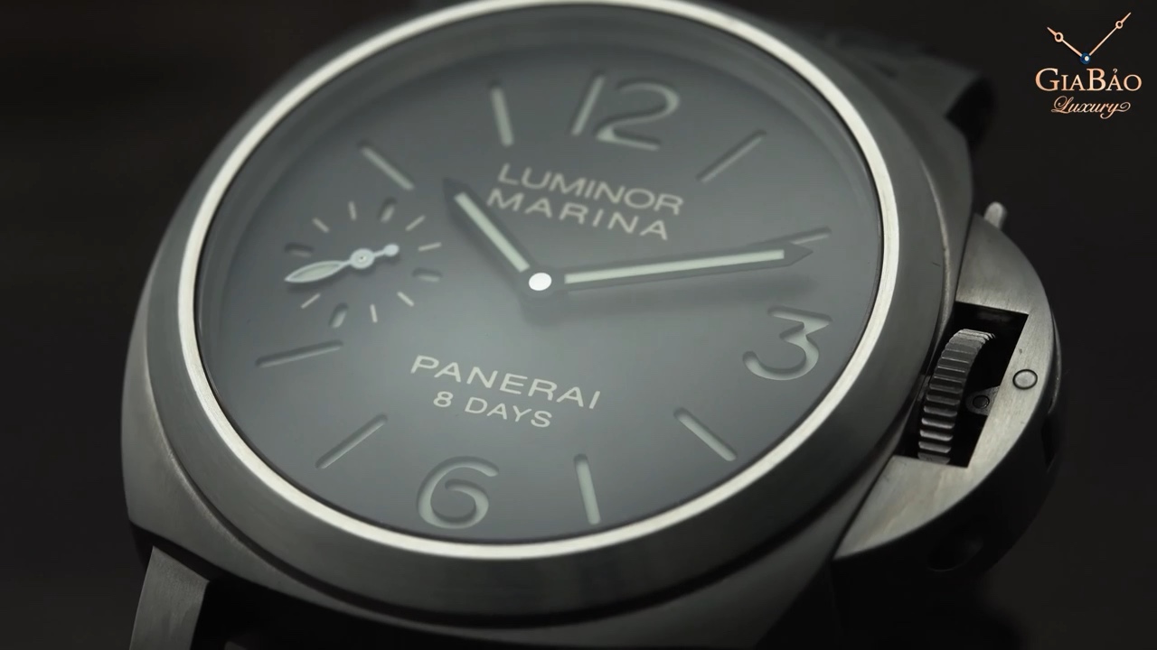 Panerai PAM00564 nhìn nghiêng từ phía núm