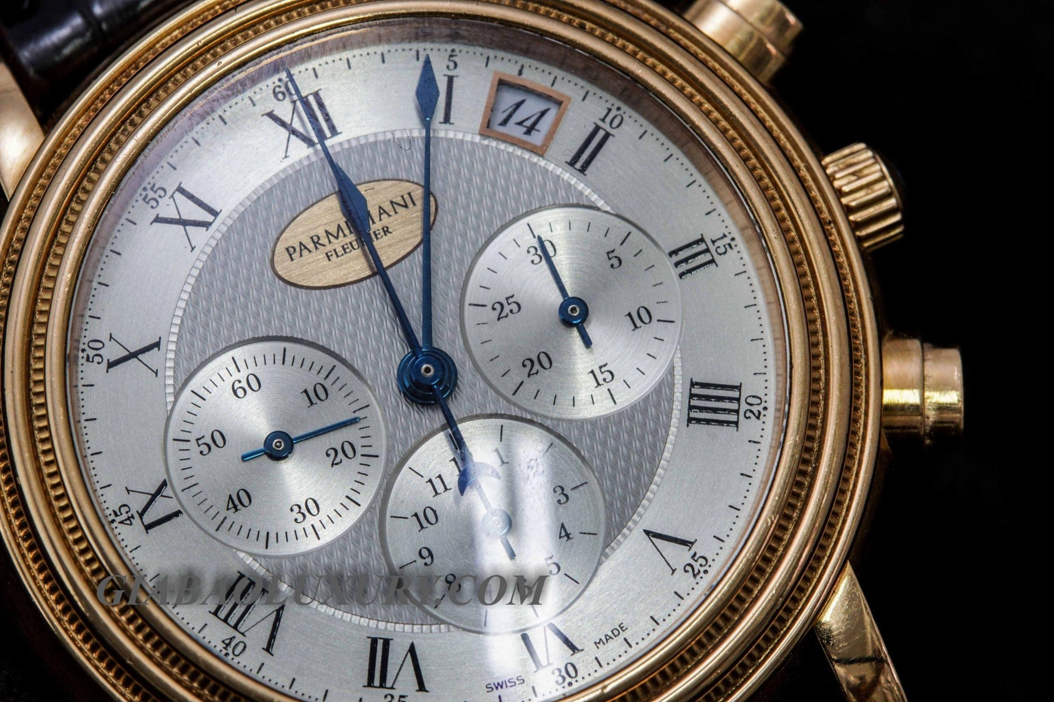 Parmigiani Fleurier Toric Chronograph: calibre 400Z và bezel khía — ảnh chi tiết 03