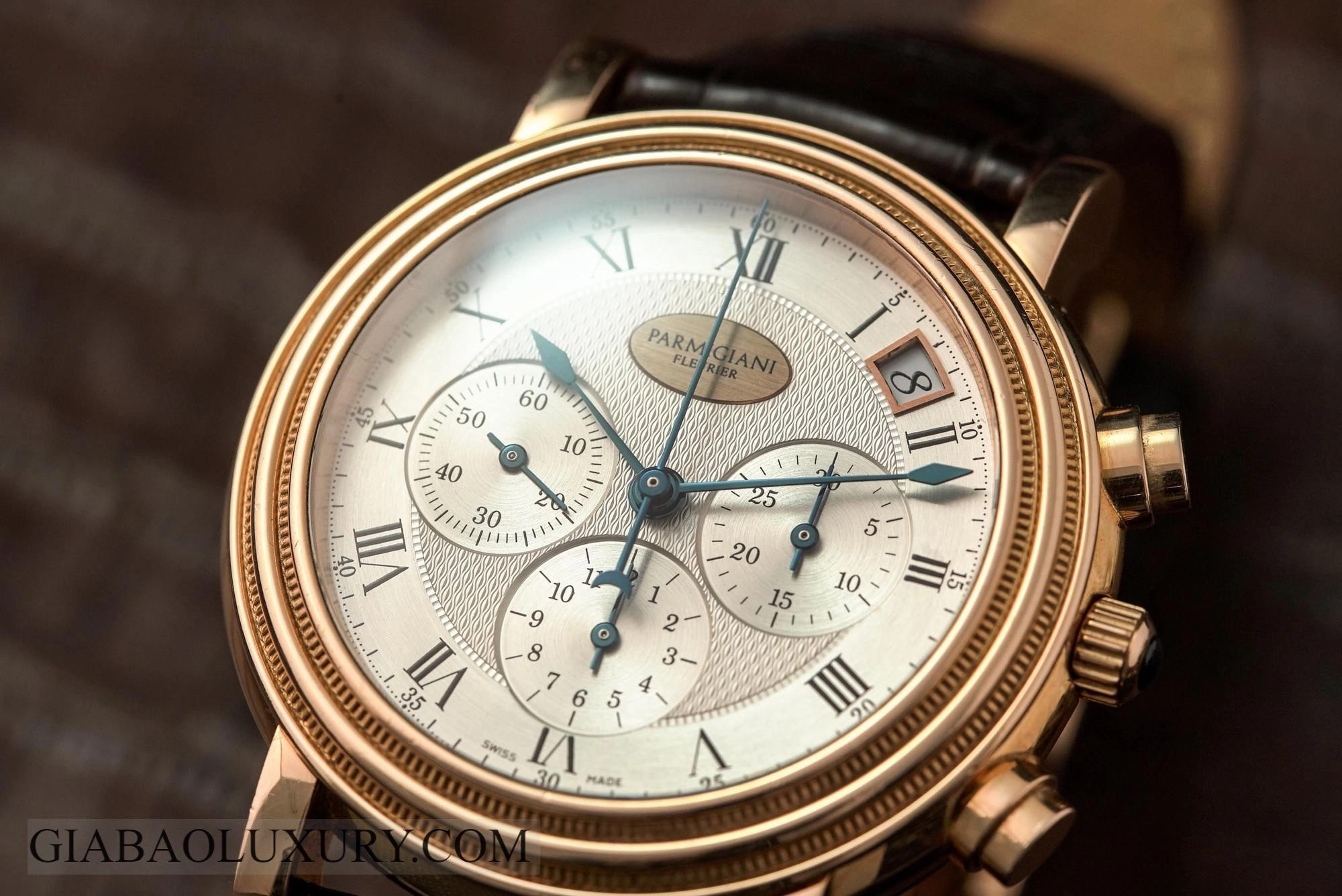 Parmigiani Fleurier Toric Chronograph: calibre 400Z và bezel khía — ảnh chi tiết 06