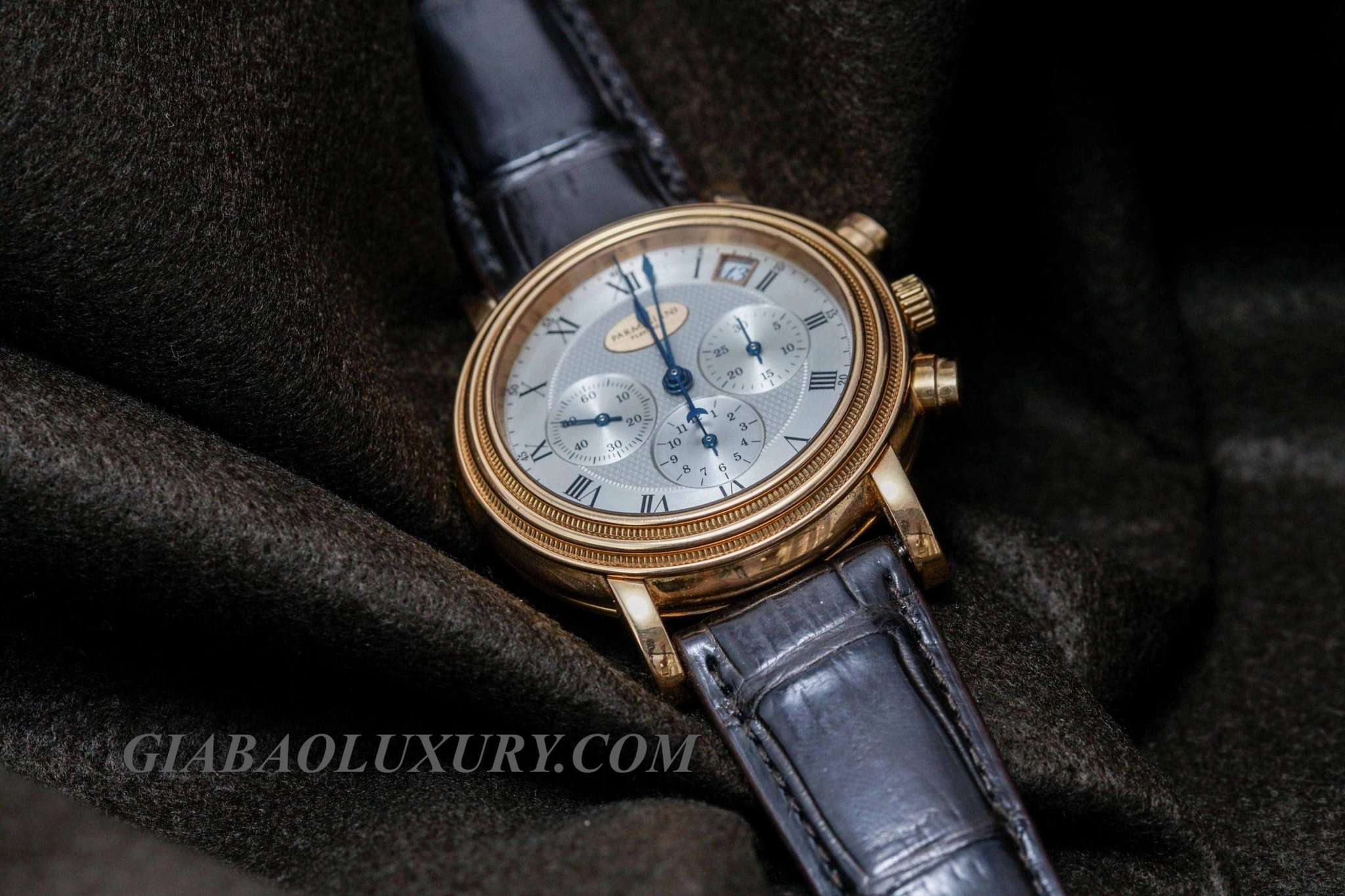 Parmigiani Fleurier Toric Chronograph: calibre 400Z và bezel khía — ảnh chi tiết 08
