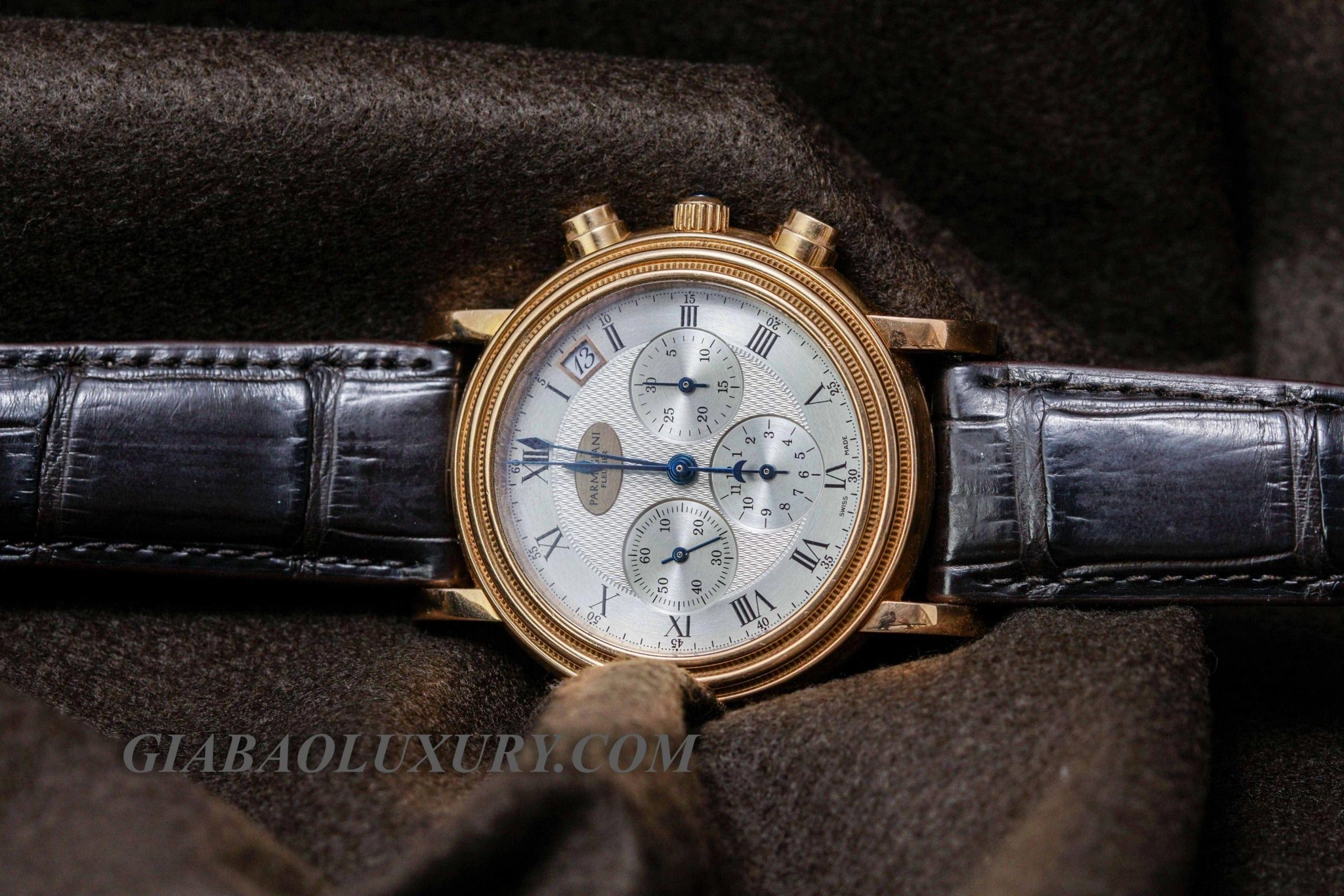Parmigiani Fleurier Toric Chronograph: calibre 400Z và bezel khía — ảnh chi tiết 13