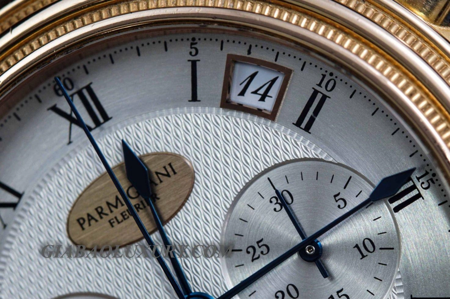 Parmigiani Fleurier Toric Chronograph: calibre 400Z và bezel khía — ảnh chi tiết 17