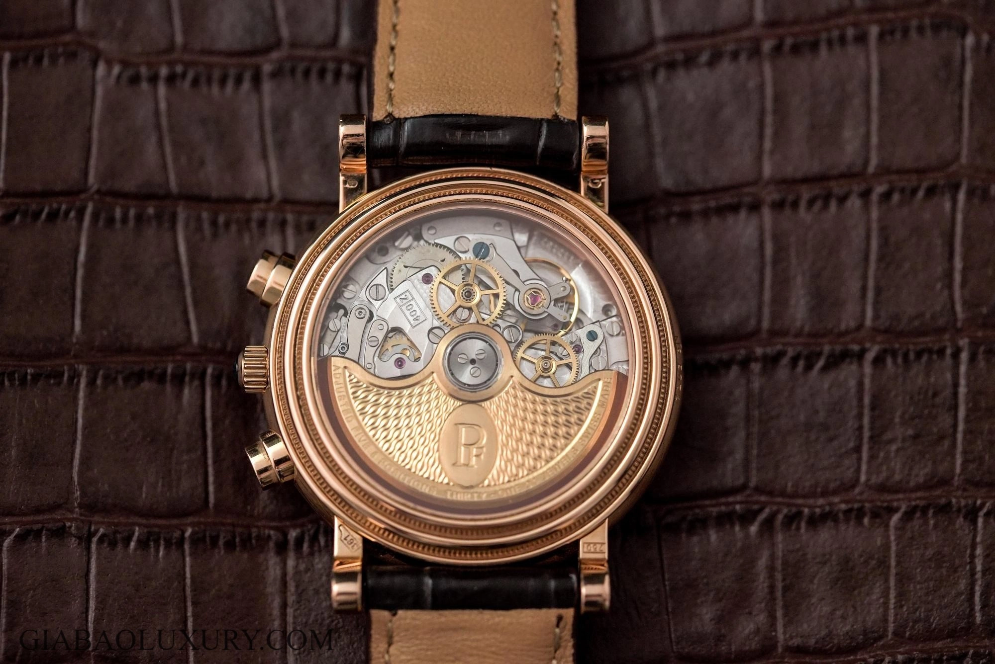 Parmigiani Fleurier Toric Chronograph: calibre 400Z và bezel khía — ảnh chi tiết 19