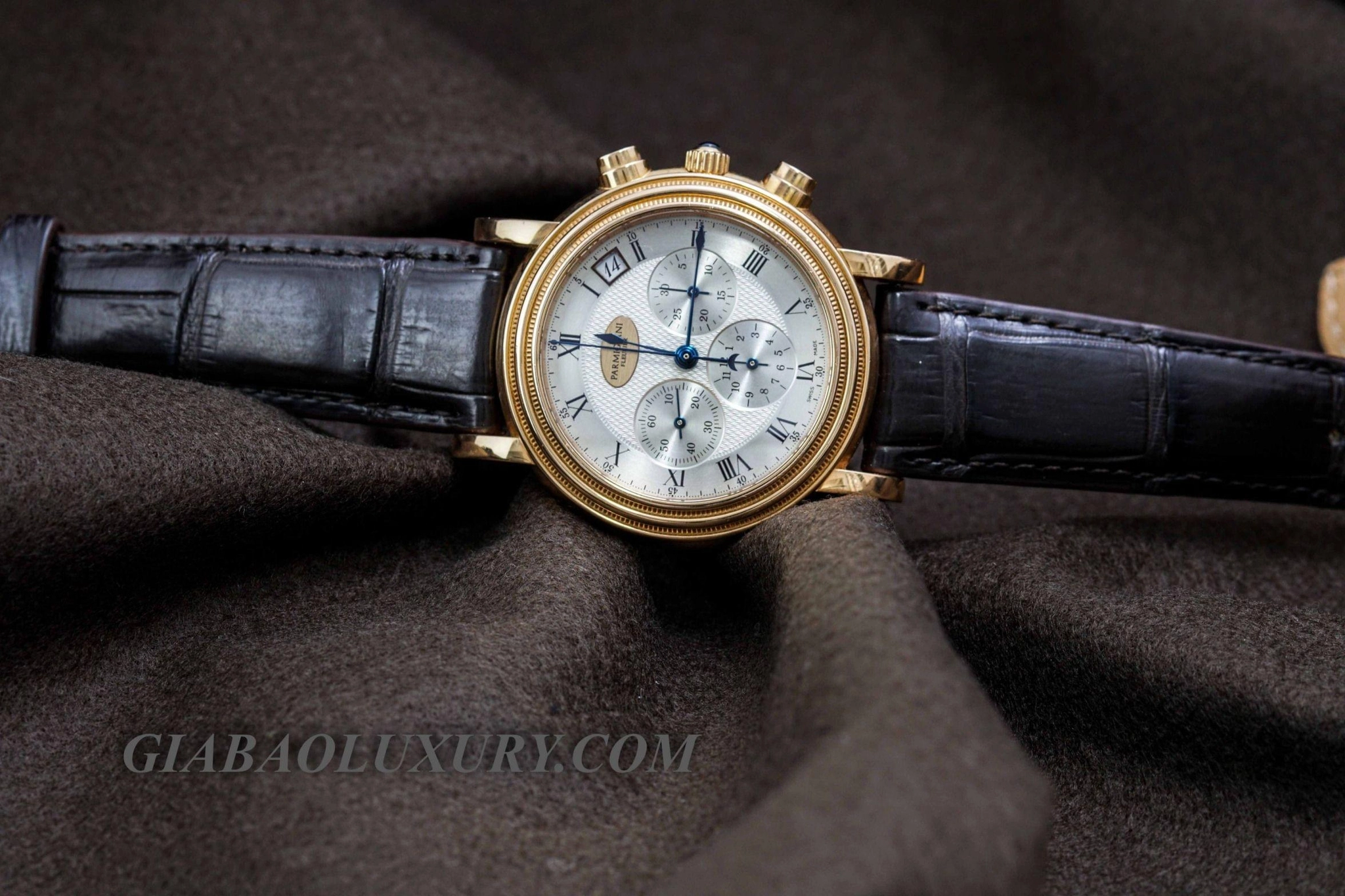 Parmigiani Fleurier Toric Chronograph: calibre 400Z và bezel khía — ảnh chi tiết 26