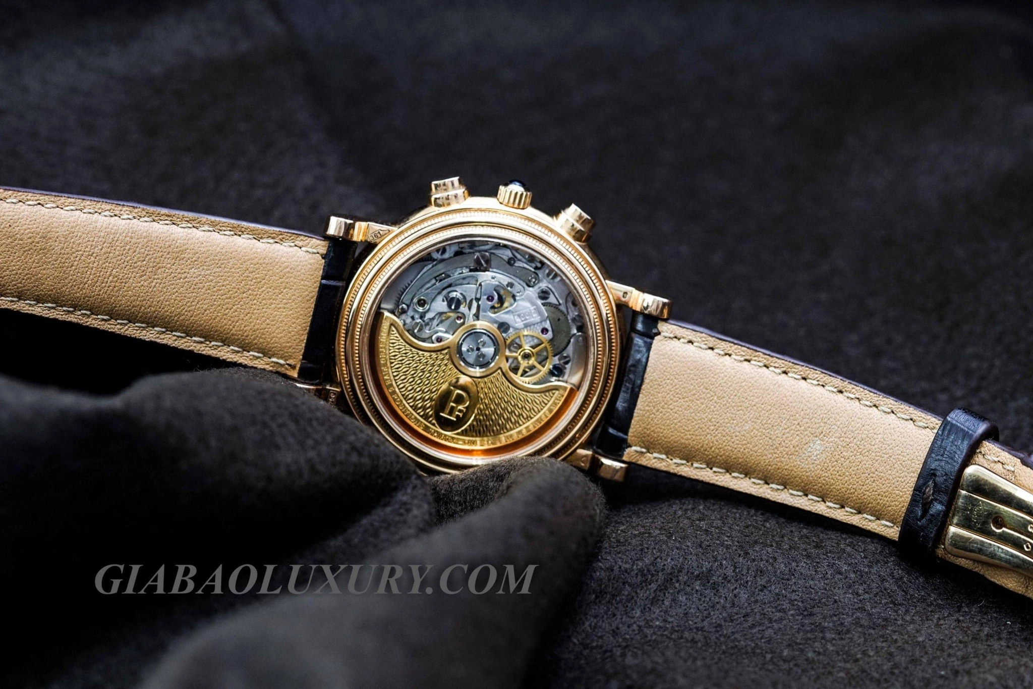 Parmigiani Fleurier Toric Chronograph: calibre 400Z và bezel khía — ảnh chi tiết 31