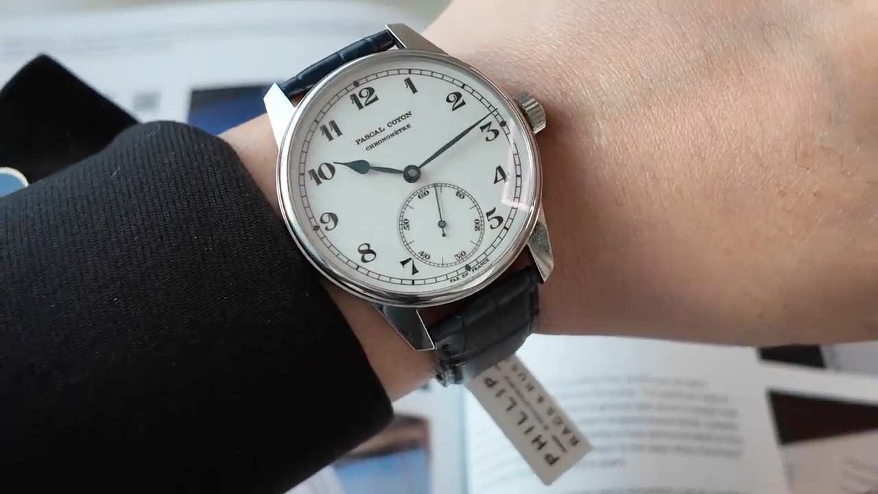 Pascal Coyon Chronomètre Series 1 trên cổ tay