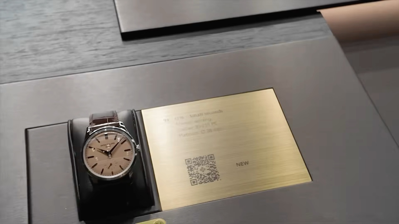 Các mẫu Patek Philippe mới trong tủ kính