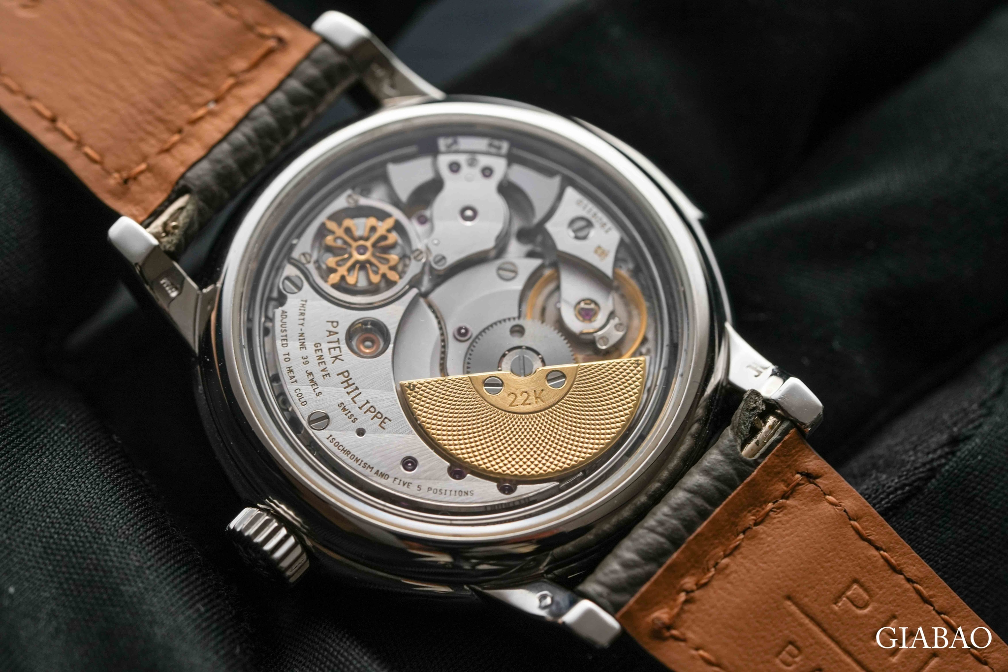 Cận cảnh micro-rotor calibre Patek Philippe R 27 Q