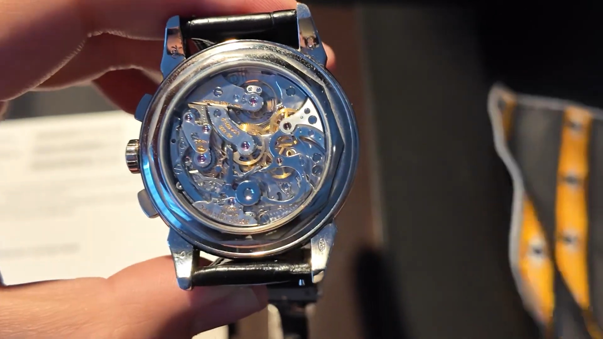 Calibre CH 29-535 PS Q qua đáy kính Patek Philippe 5270G-001