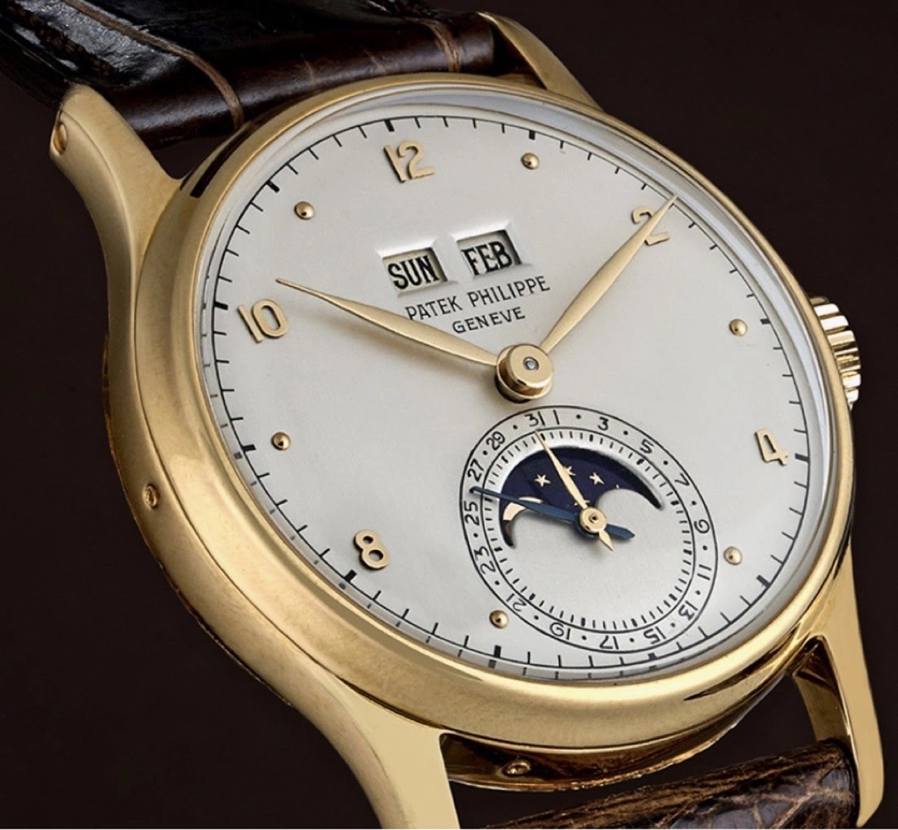 Patek Philippe 5320G Perpetual Calendar: một mẫu lịch vạn niên Patek Philippe vintage với hai cửa sổ