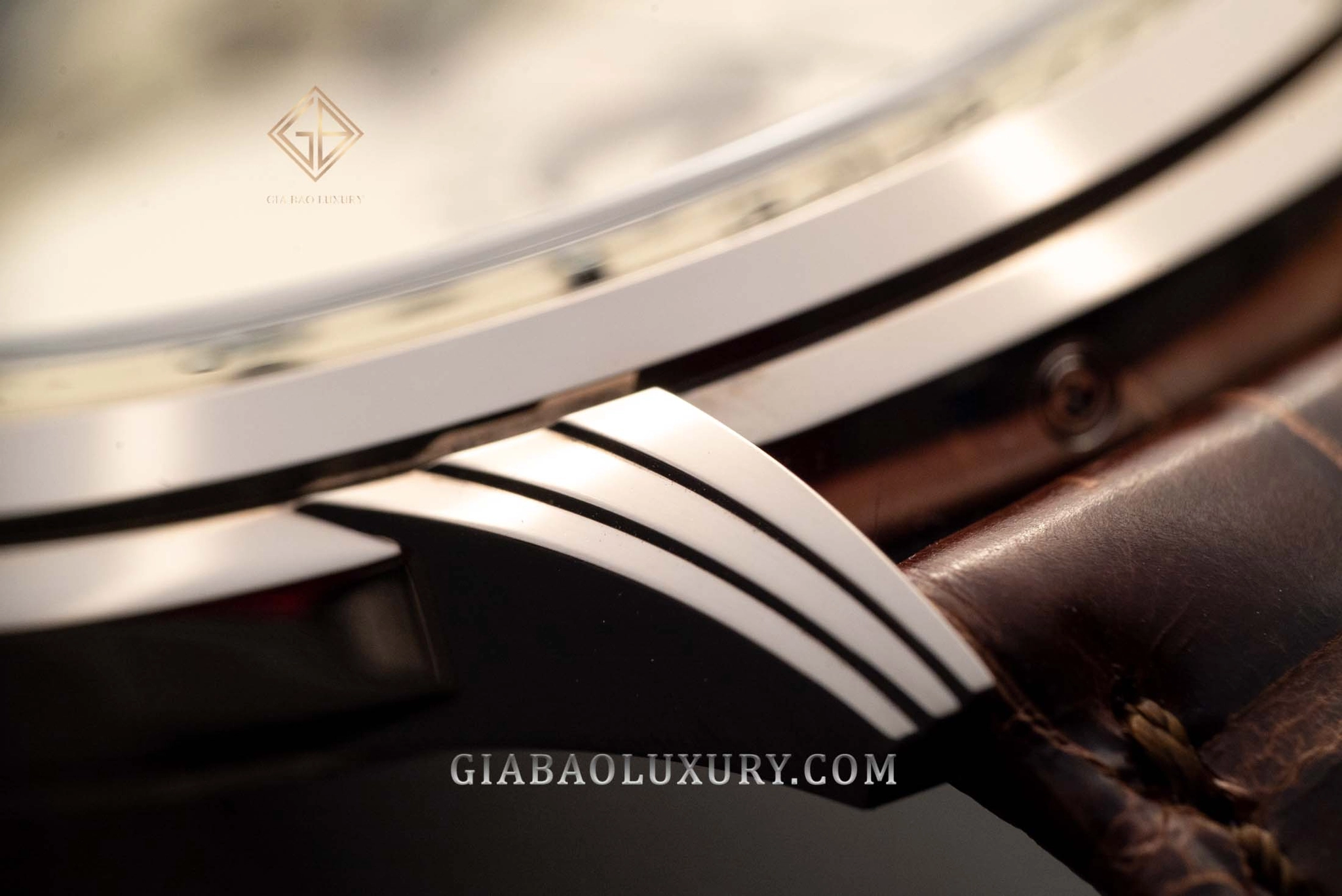 Patek Philippe 5320G Perpetual Calendar: càng ba tầng của Patek Philippe 5320G