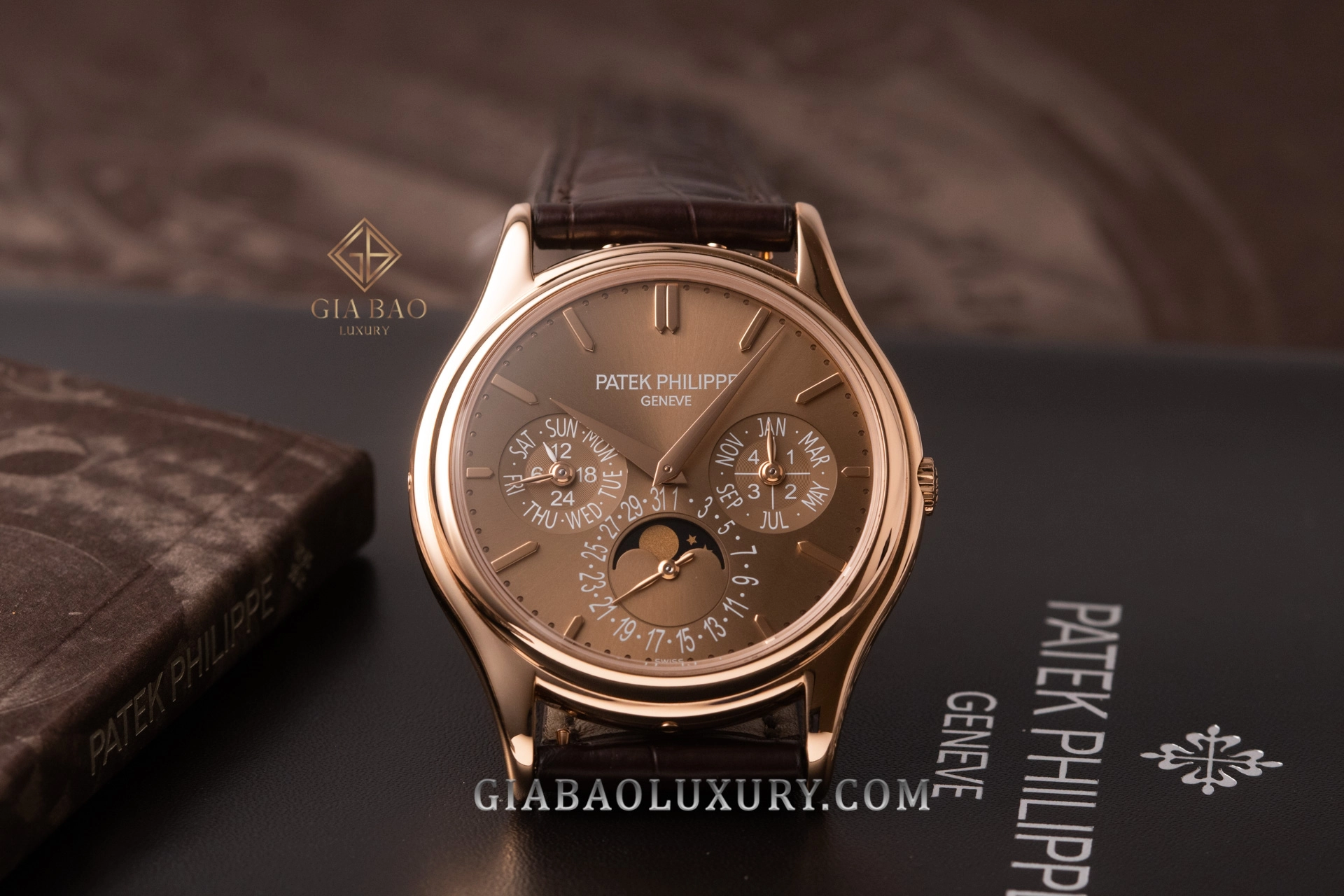 Patek Philippe 5327 và 5140: hai lịch vạn niên: Patek Philippe 5140R vàng hồng
