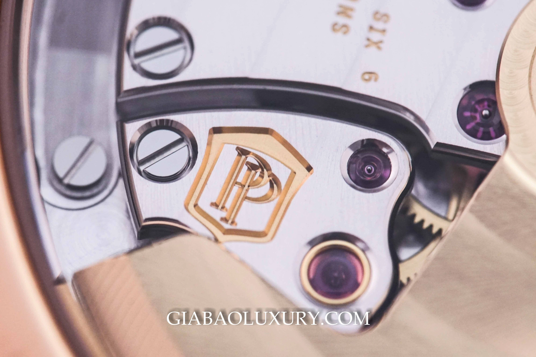 Patek Philippe 5396R-011: lịch thường niên theo phong cách cổ điển — ảnh chi tiết 17