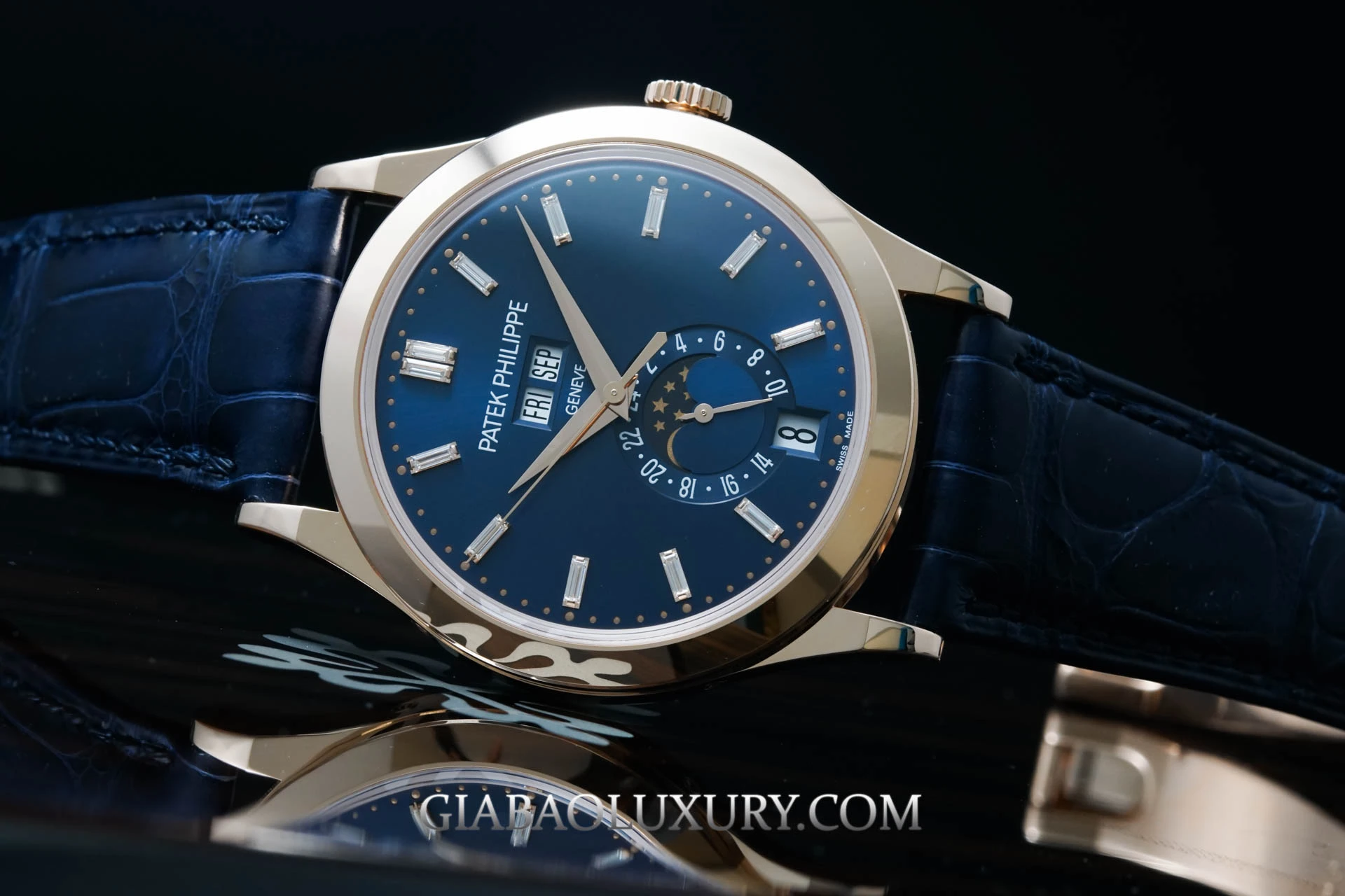 Patek Philippe 5396R-015: mặt xanh, cọc kim cương: toàn cảnh vỏ vàng hồng và mặt số xanh