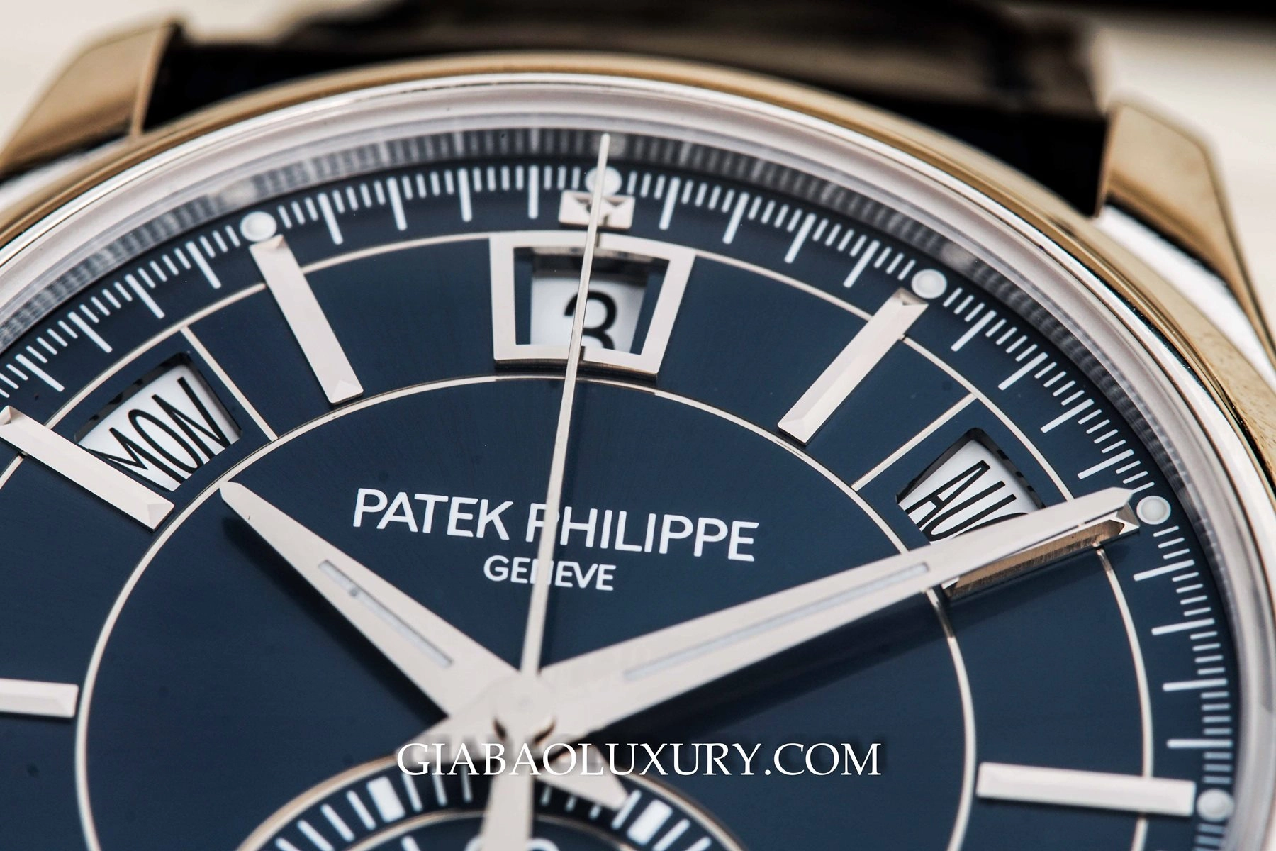 Patek Philippe 5905P-001: lịch thường niên và flyback chronograph — ảnh chi tiết 13