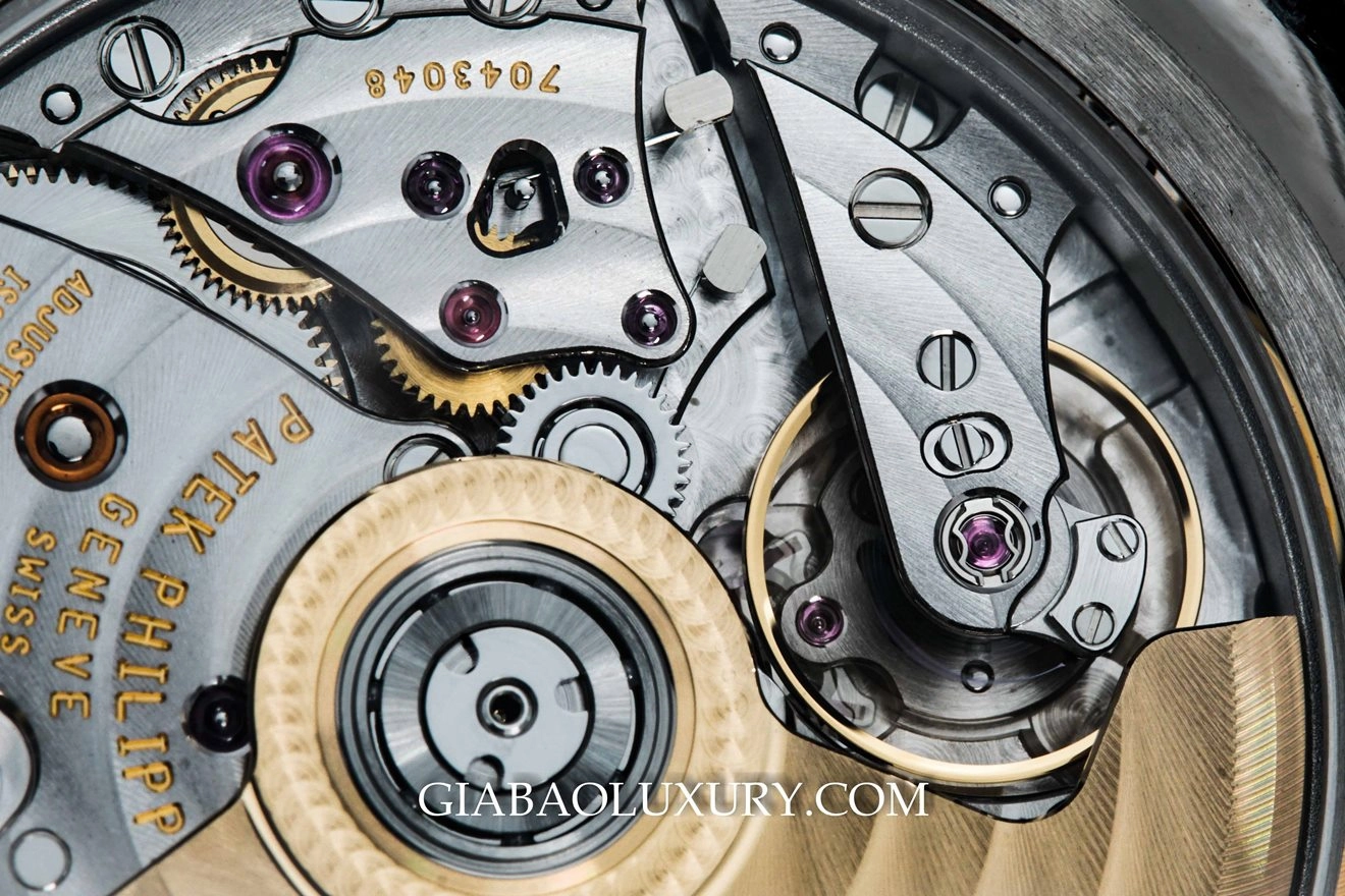 Patek Philippe 5905P-001: lịch thường niên và flyback chronograph — ảnh chi tiết 27