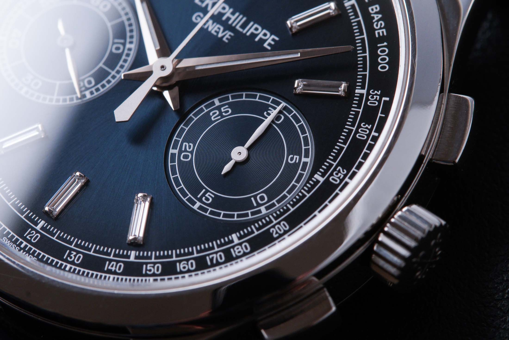 Patek Philippe 5905P và 5170P: hai cách làm chronograph: mặt số chronograph lên cót tay của Ref. 5170P