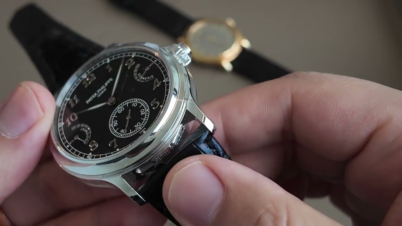 Patek Philippe 6301P nhìn nghiêng phần vỏ và mặt số