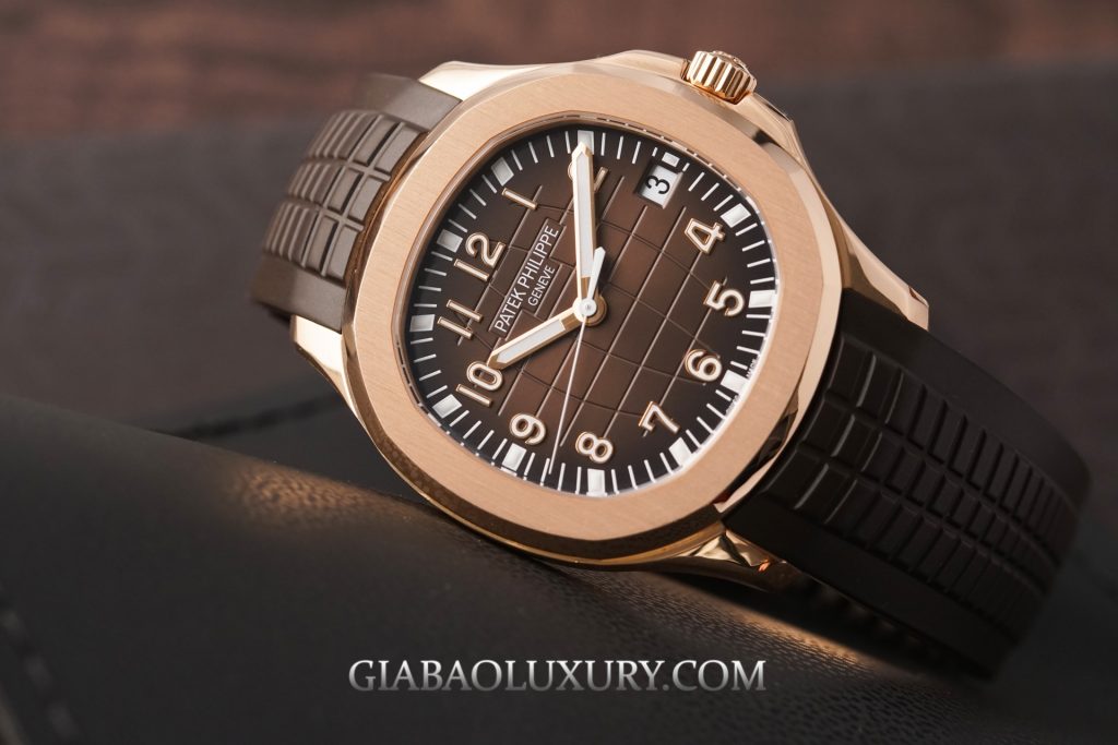 Patek Philippe Aquanaut 5167A, 5167R và 5168G: Patek Philippe Aquanaut 5167R trong vỏ vàng hồng