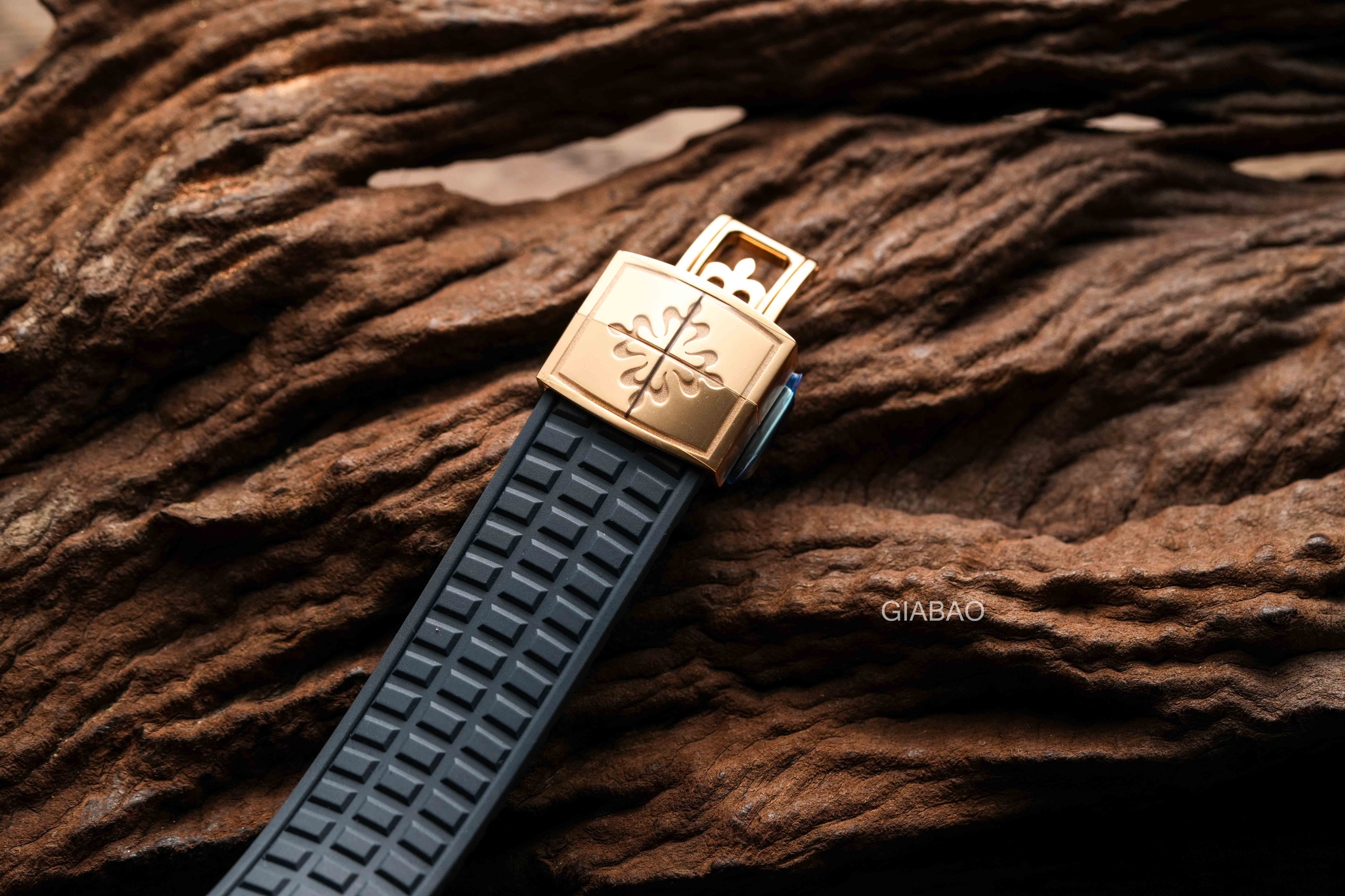 Patek Philippe Aquanaut 5261R cùng dây và khóa