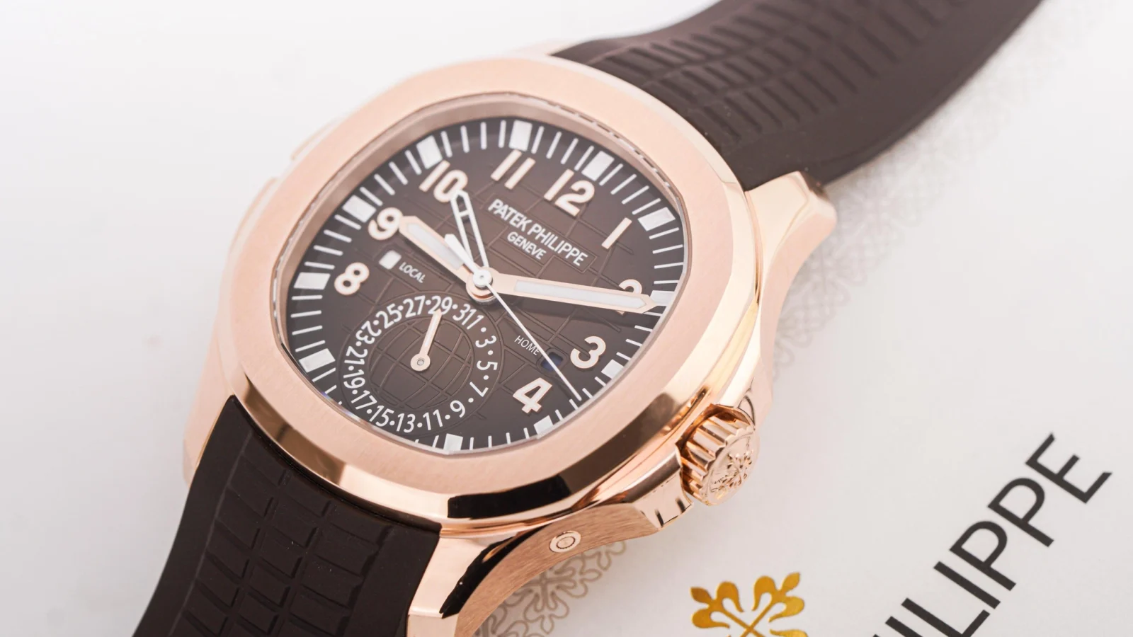 Patek Aquanaut Travel Time 5164R: vàng hồng GMT