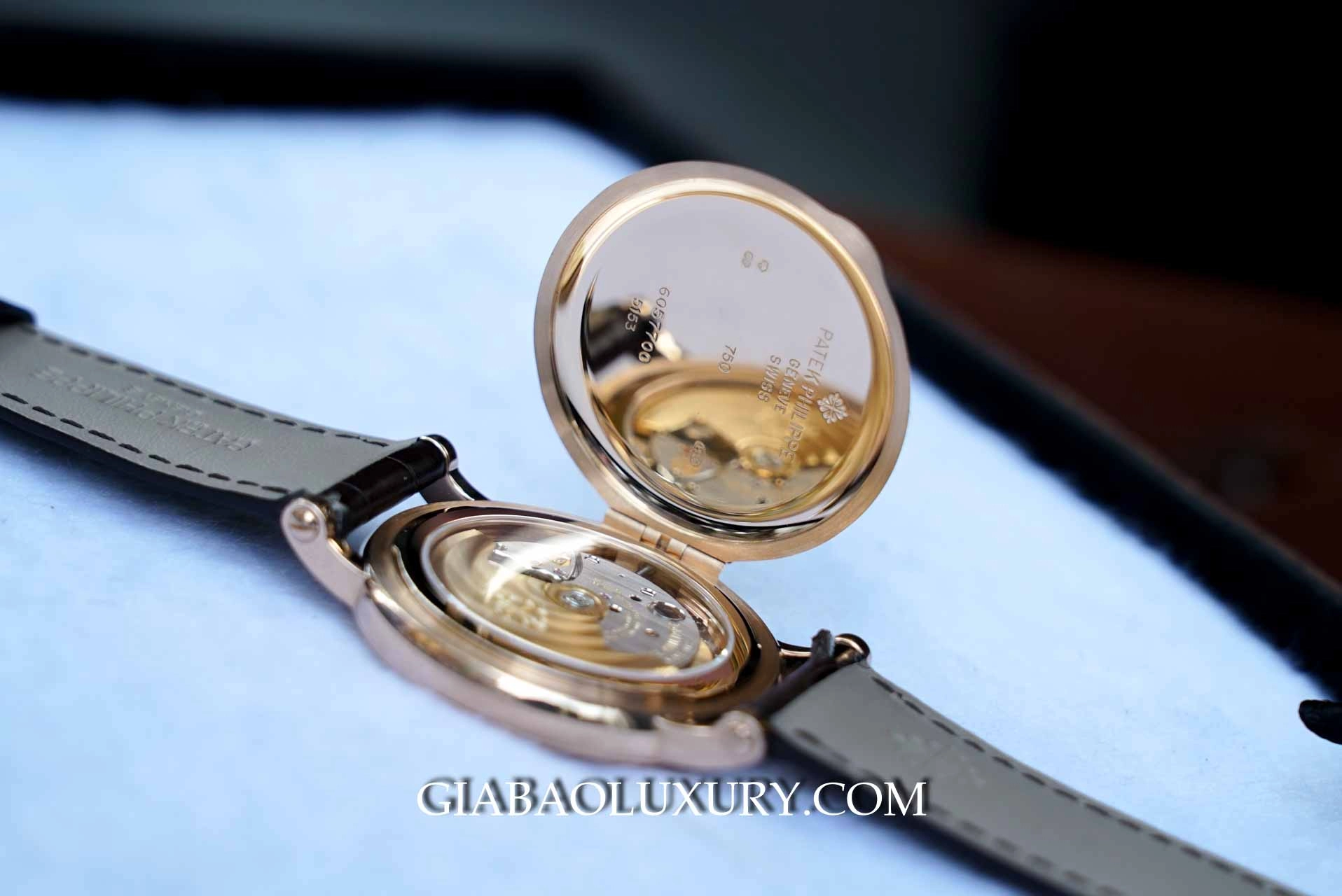 Patek Philippe Calatrava 5153R-001: vỏ Officer và calibre 324 S C — ảnh chi tiết 23