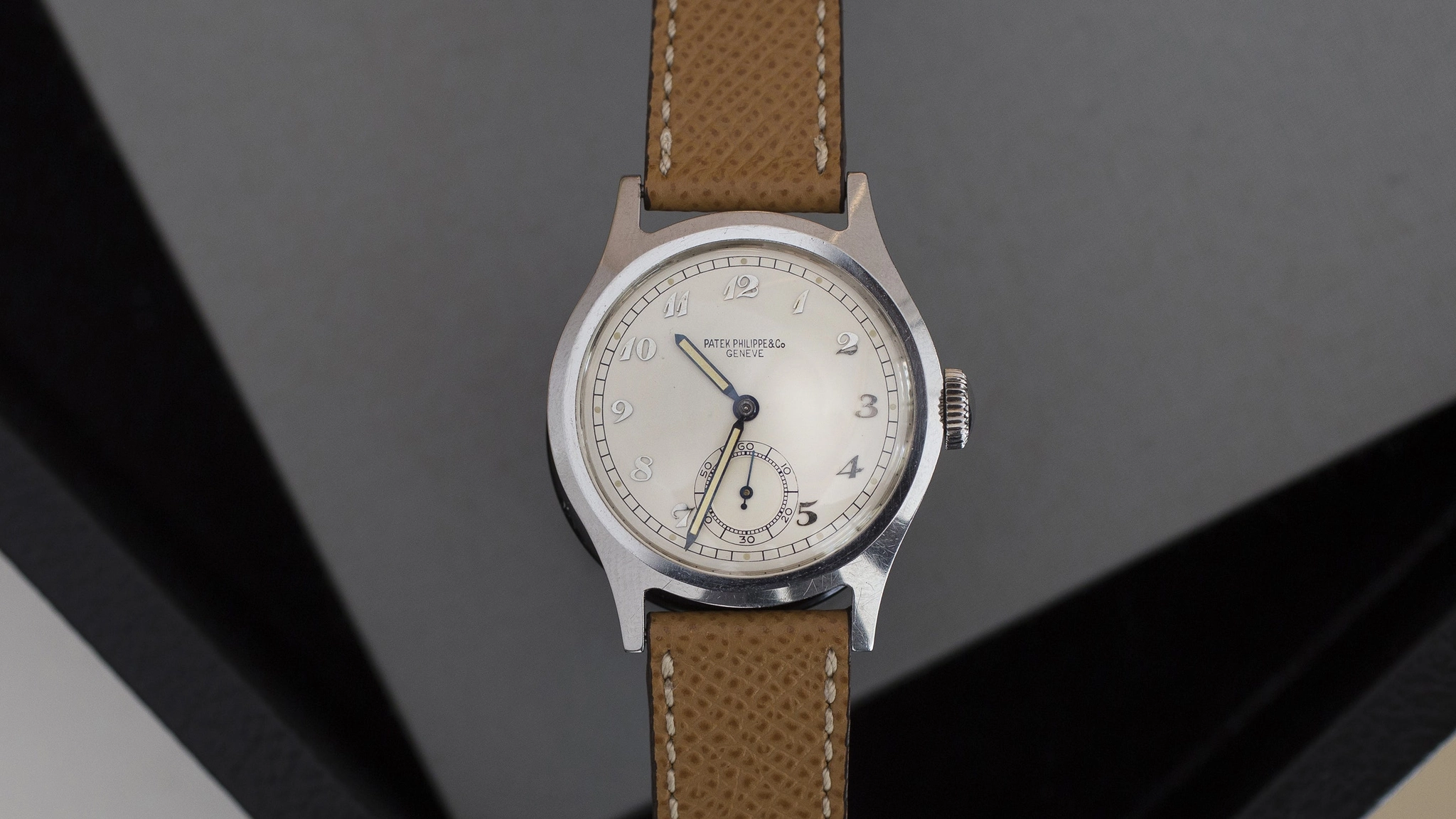 Patek Philippe Calatrava: lịch sử và cấu trúc: mặt số giây nhỏ theo ngôn ngữ Calatrava cổ điển