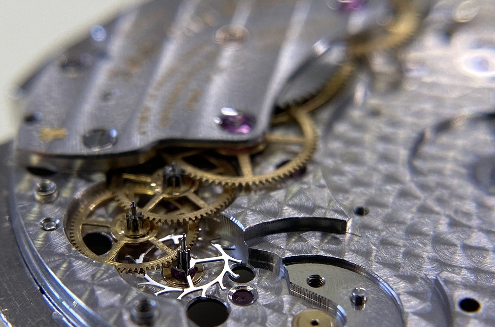 Chuỗi bánh răng của Calibre 240