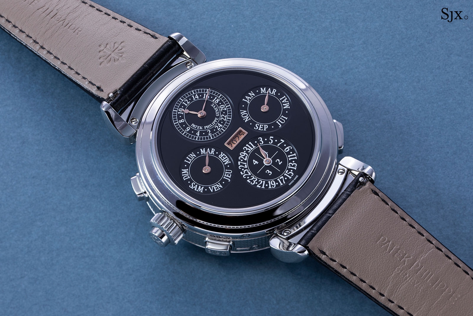Patek Philippe 6300A tại Only Watch 2019: hồ sơ CHF 31 triệu: mặt còn lại của bộ vỏ đảo chiều Grandmaster Chime