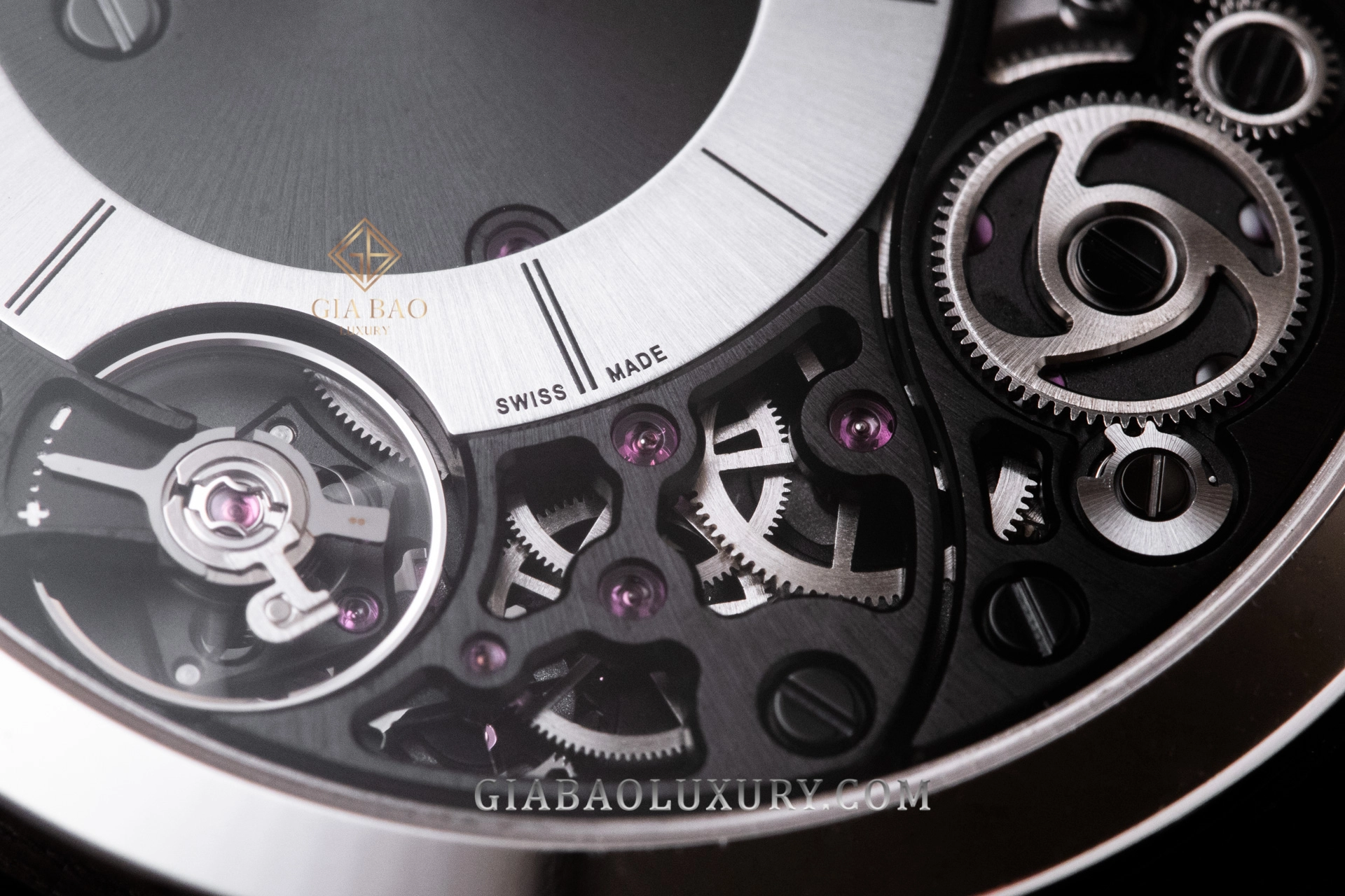 Piaget Altiplano 900P G0A39111: mỏng 3,65 mm: Núm lên cót nhỏ của Altiplano 900P