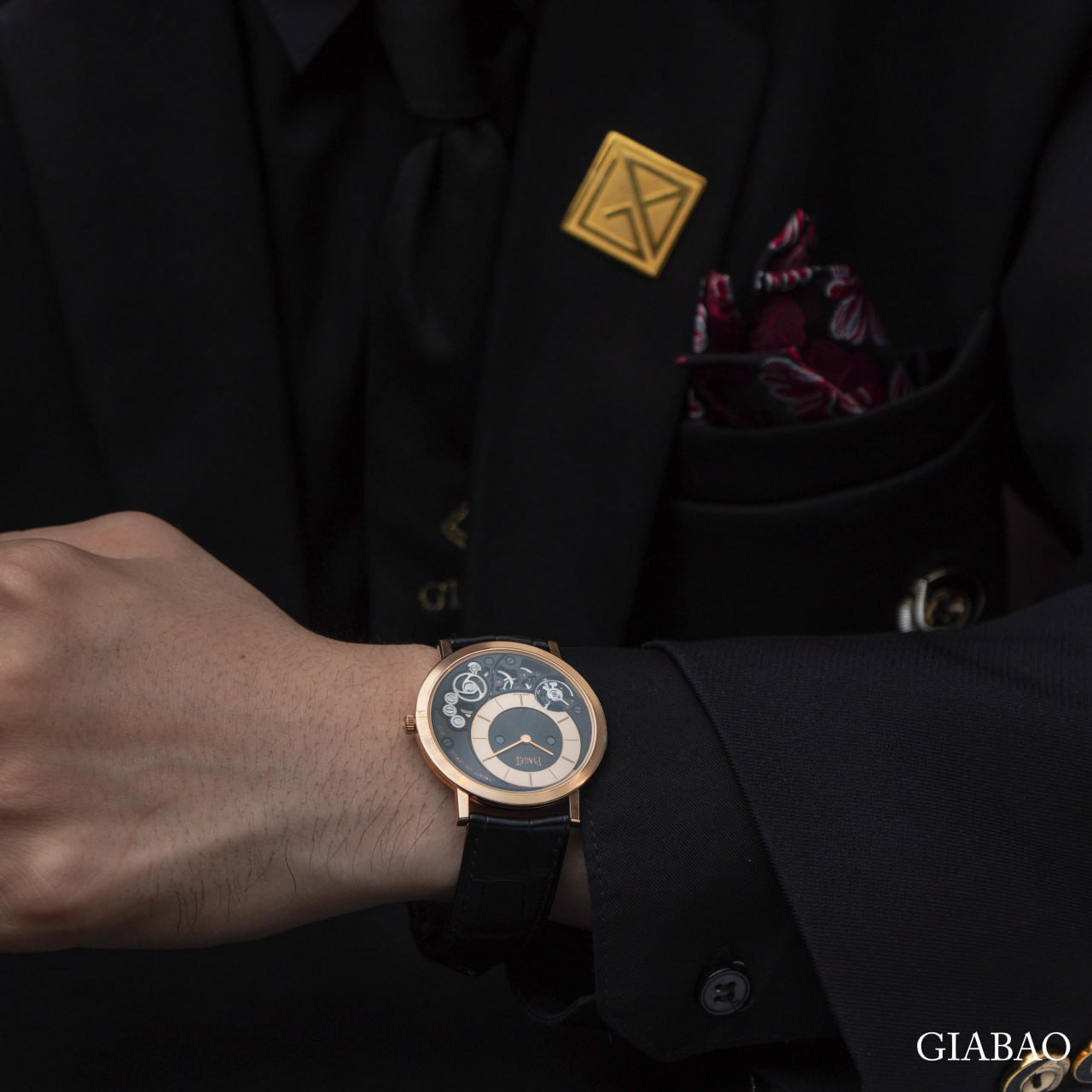 Piaget Altiplano 900P G0A41011: đồng hồ lên cót tay siêu mỏng: Piaget Altiplano 900P G0A41011 trên cổ tay