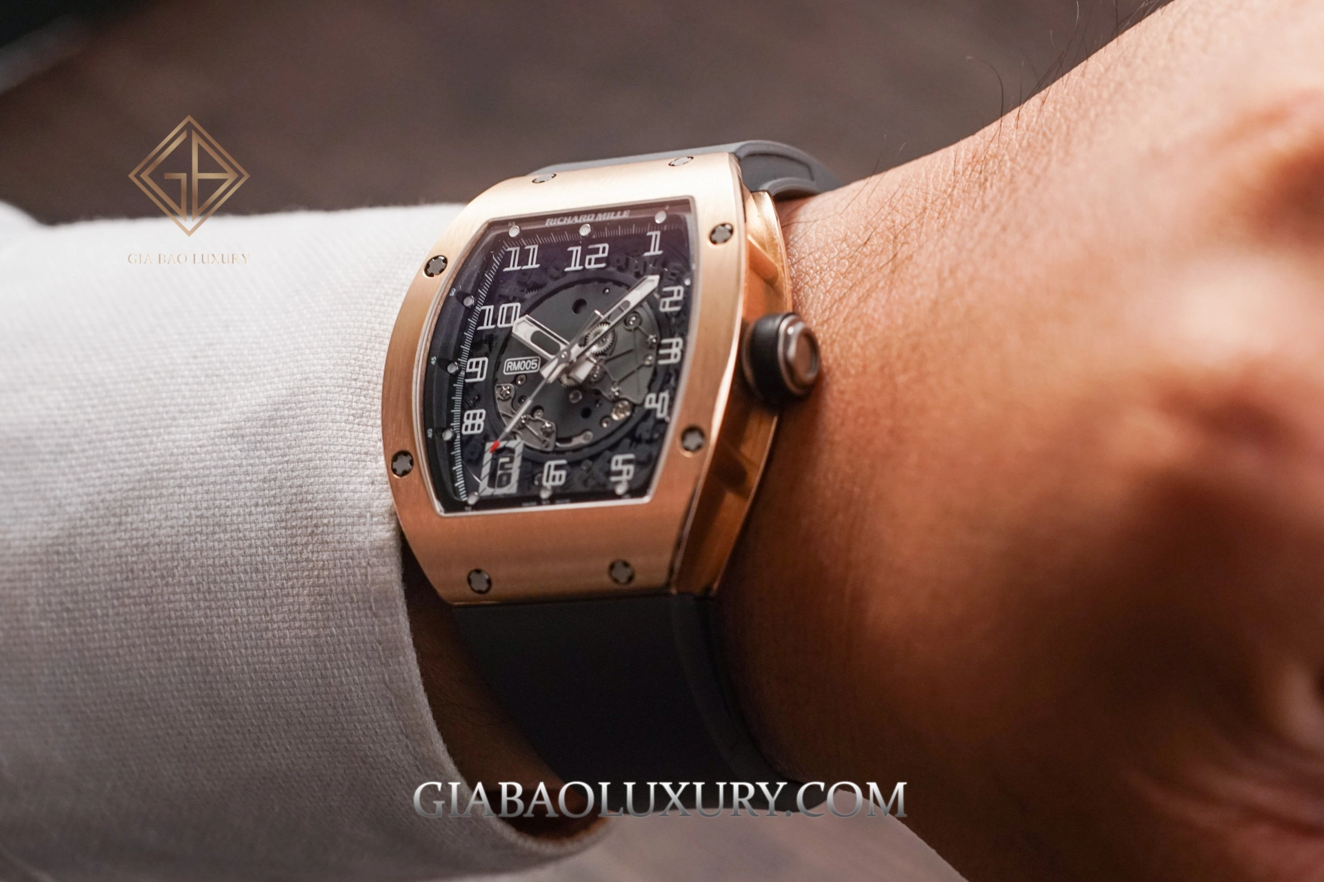 Bên trong nhà máy Richard Mille tại Les Breuleux: công đoạn gia công chi tiết vỏ bằng máy CNC