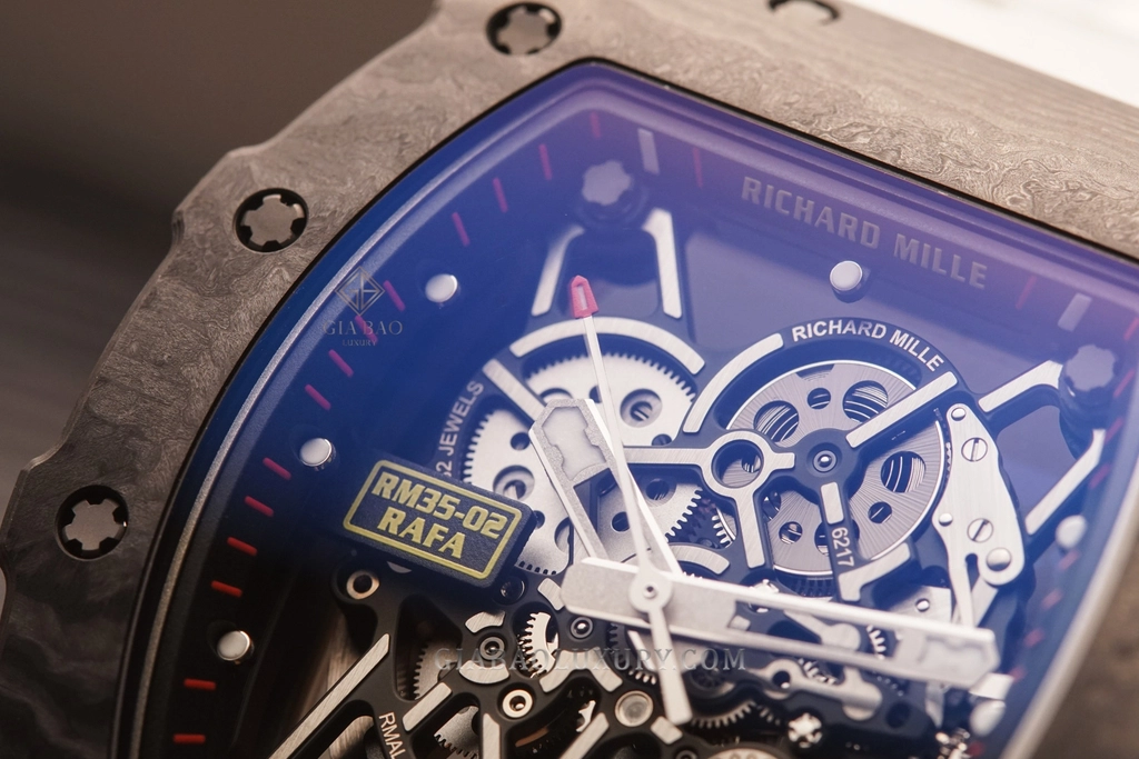 Richard Mille RM 35-02 Rafael Nadal NTPT: bề mặt vỏ carbon nhiều lớp