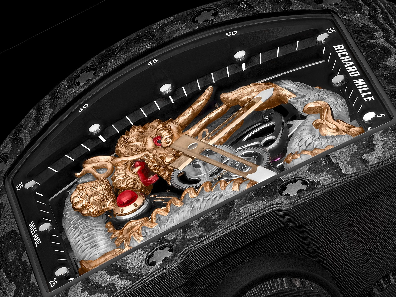 Richard Mille RM 57-03 Sapphire Dragon: đầu rồng, tourbillon và vỏ Carbon TPT nhìn cận cảnh