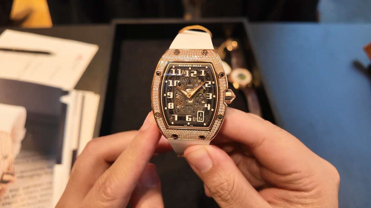 Mặt số skeleton của Richard Mille RM 67-01 vàng hồng