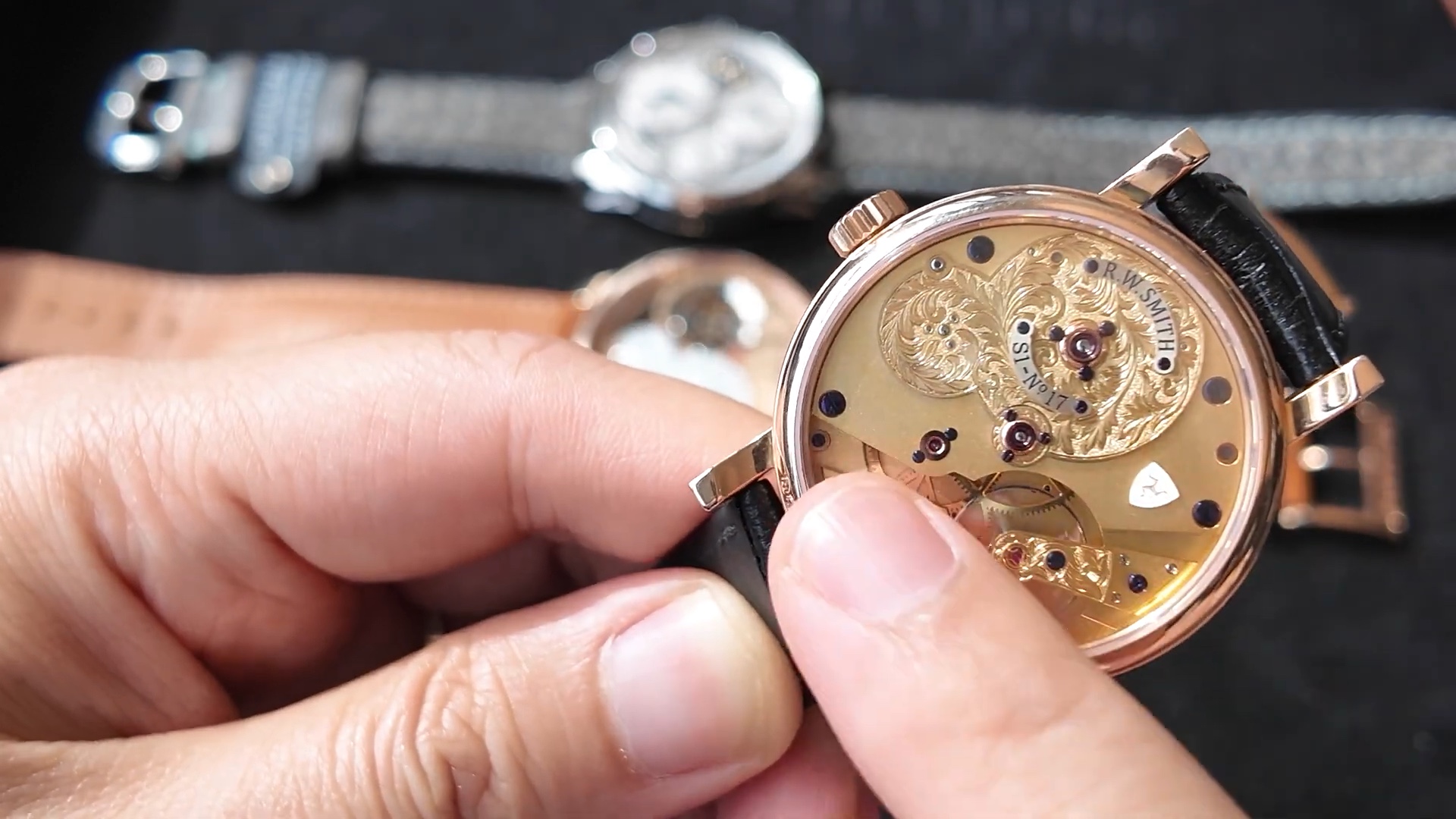 Bộ máy single-wheel co-axial Roger W. Smith Series 1