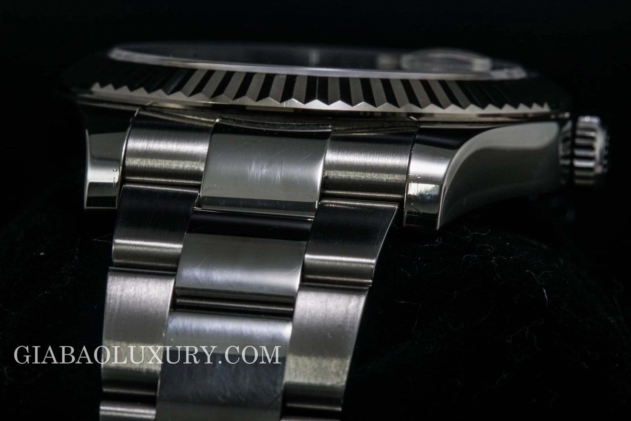 Rolex Datejust II 116334: vỏ 41 mm và calibre 3136 — ảnh chi tiết 10