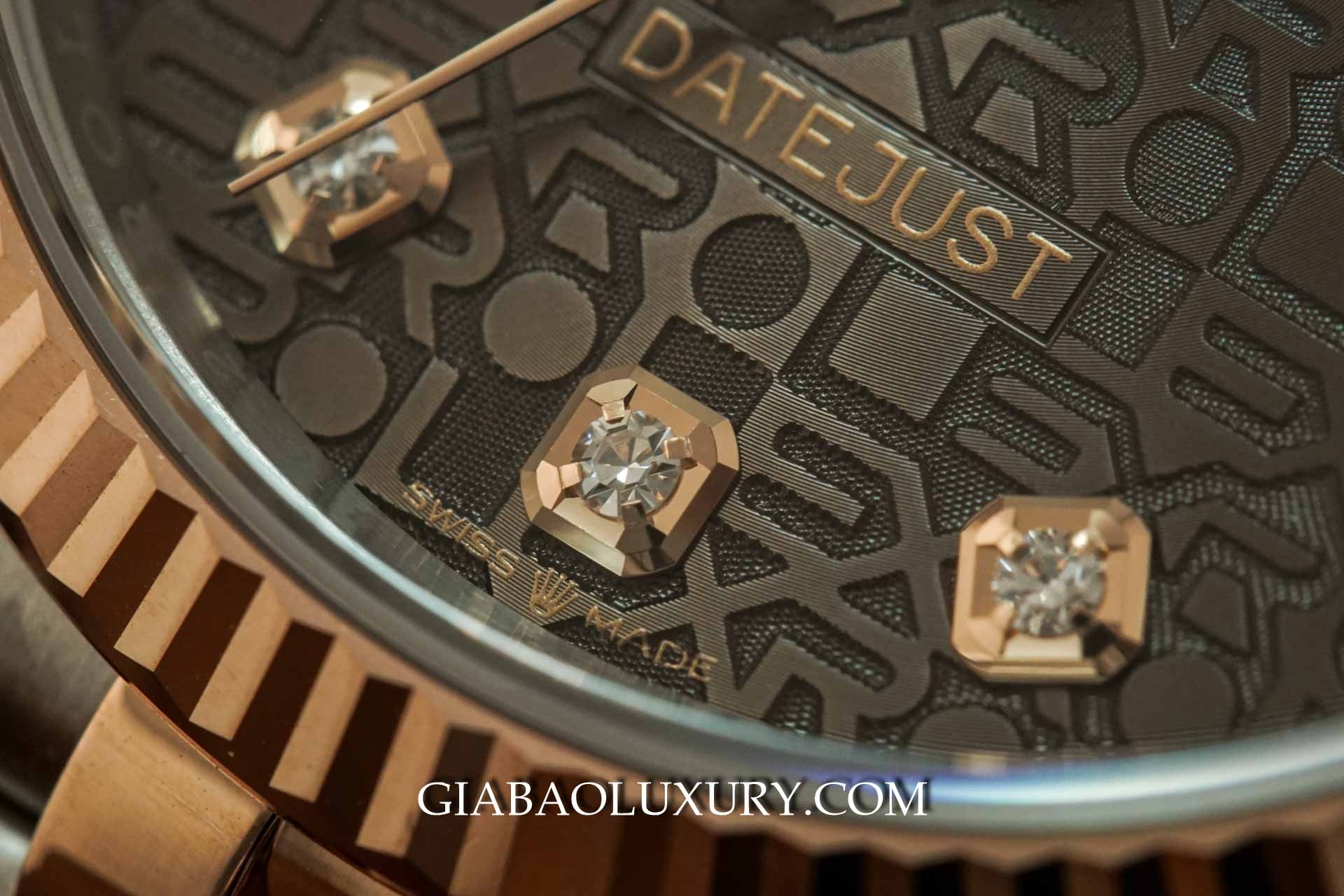 Rolex Datejust 36 Ref. 126231: Everose Rolesor: chi tiết họa tiết mặt số và cọc kim cương