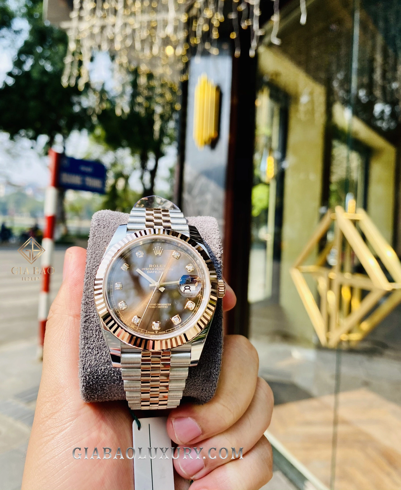 Rolex Datejust 41 126331 mặt chocolate: Everose Rolesor — ảnh chi tiết 08
