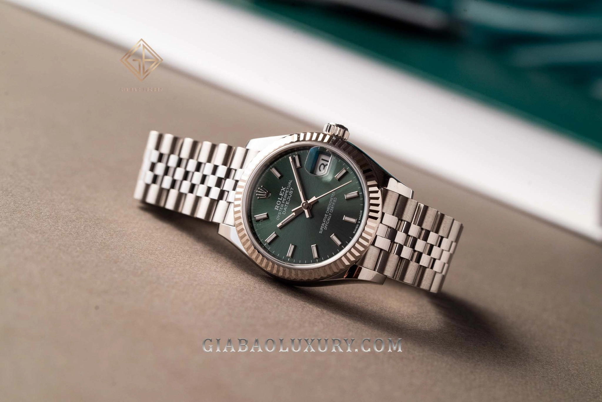 Rolex Datejust 31 Ref. 278274: Datejust 31 mặt xanh cùng dây Jubilee