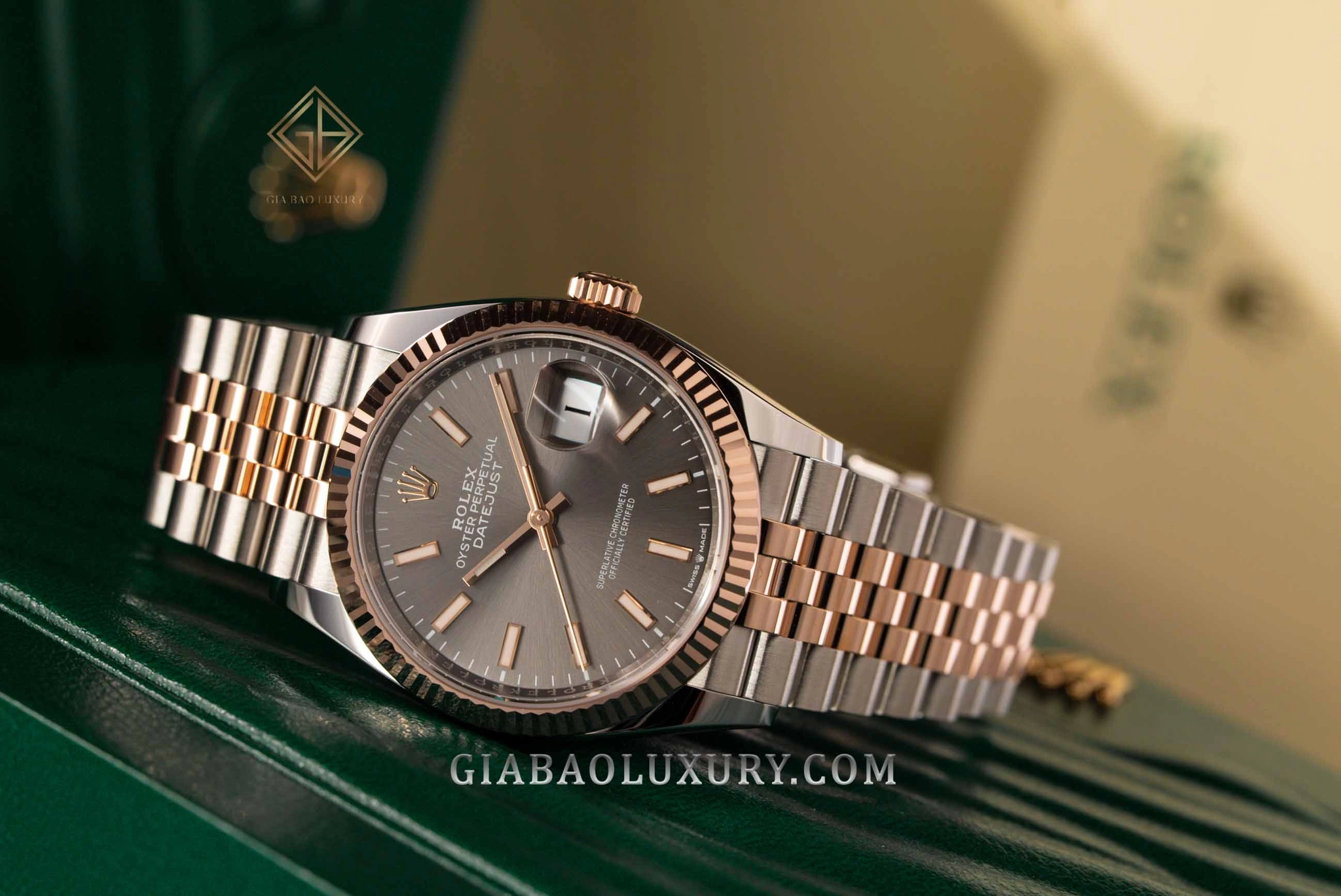 Rolex Datejust 36, Datejust II và Datejust 41: Datejust Rolesor với vỏ 41 mm và dây Jubilee