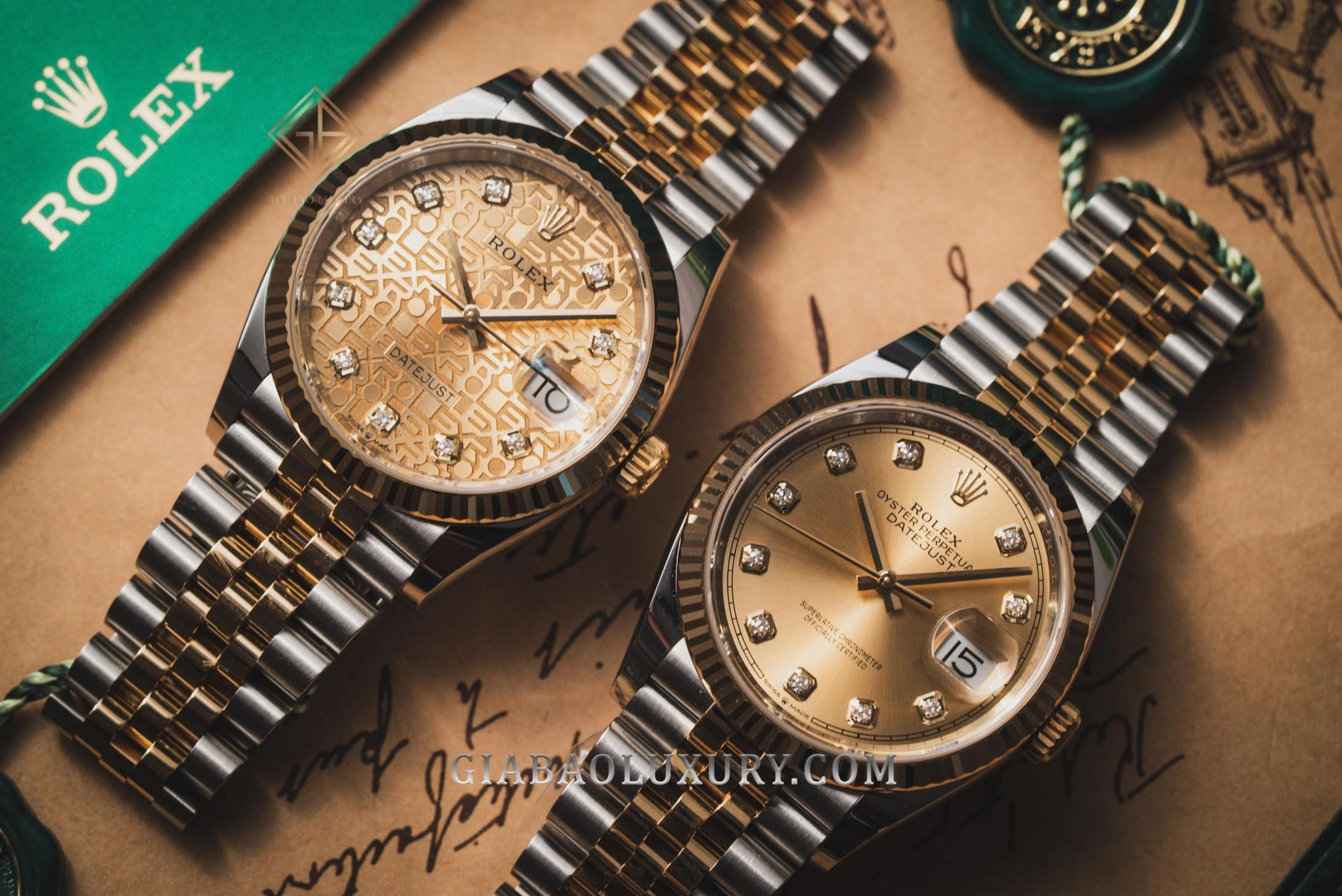 Rolex Datejust: chọn kích thước từ 26 đến 41 mm: Hai kích thước Datejust được đặt cạnh nhau