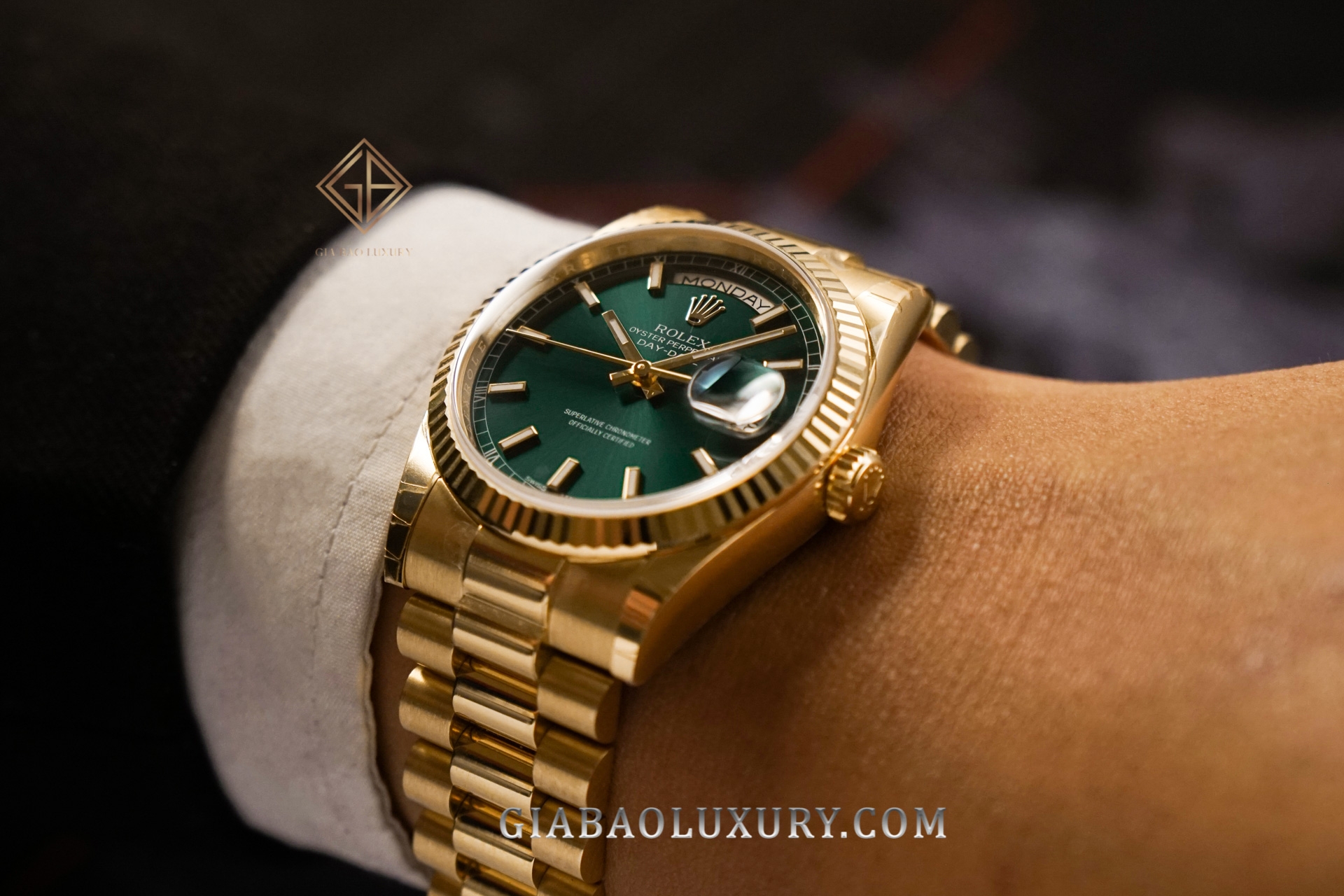 Rolex Day-Date 118238 và 128238: khác biệt nằm ở calibre: tỷ lệ Day-Date 36 khi lên cổ tay