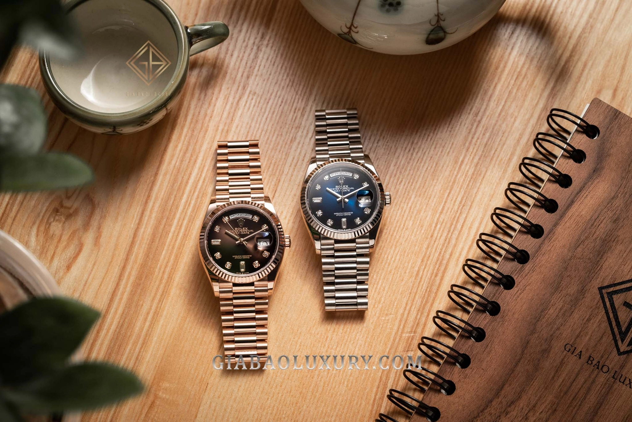 Rolex Day-Date 36 Ref. 128235 mặt nâu ombré: Các cấu hình Day-Date thế hệ 2019 đặt cạnh nhau
