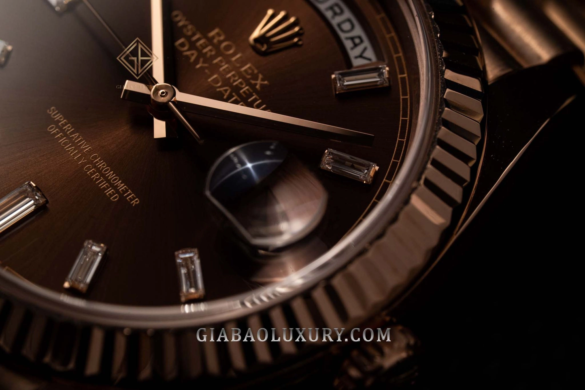 Rolex Day-Date 40 228235 mặt chocolate: Everose và calibre 3255 — ảnh chi tiết 12