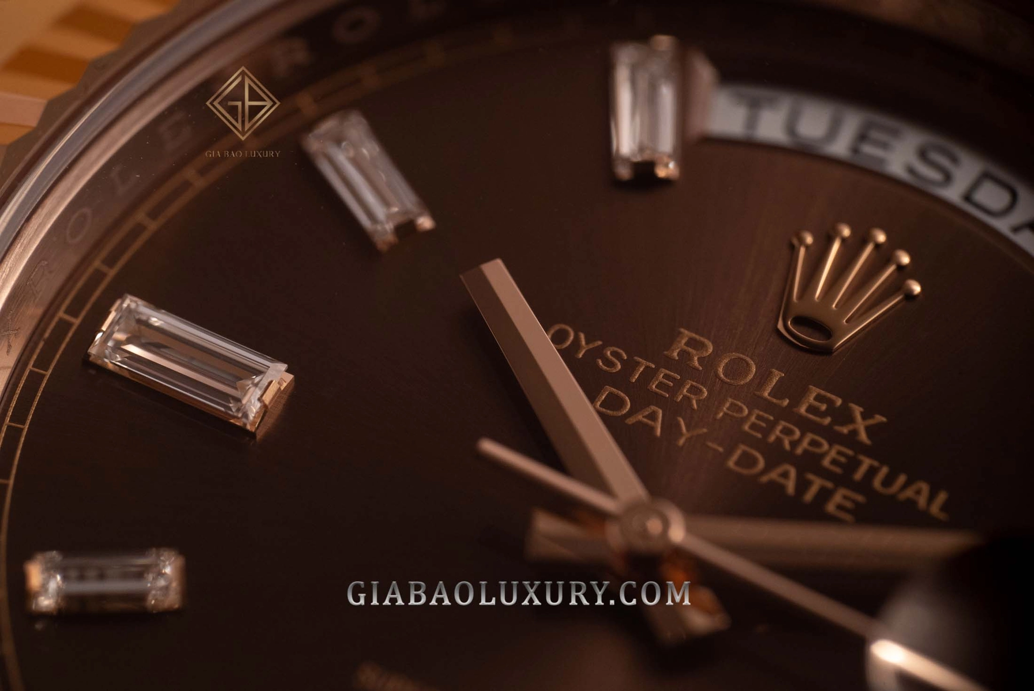 Rolex Day-Date 40 228235 mặt chocolate: Everose và calibre 3255 — ảnh chi tiết 15