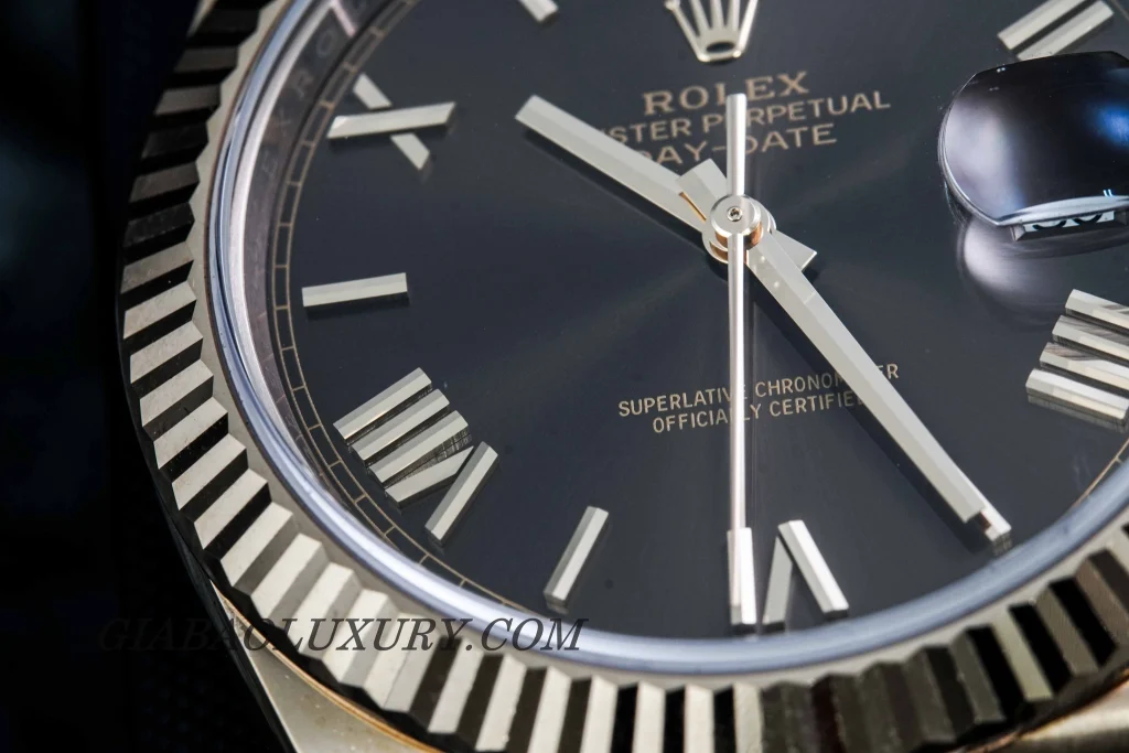 Rolex Day-Date 40 228235 mặt chocolate: Everose và calibre 3255 — ảnh chi tiết 23