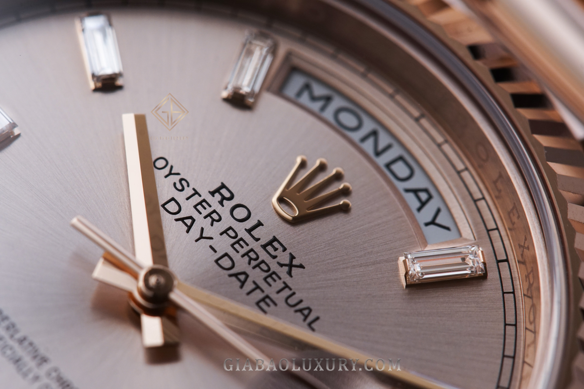 Rolex Day-Date 40 Ref. 228235 Sundust đính kim cương — ảnh chi tiết 5