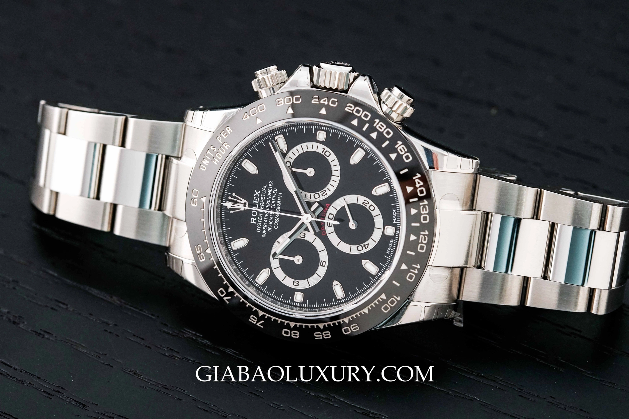 Rolex Daytona 116500LN: bezel Cerachrom và calibre 4130 — ảnh chi tiết 04